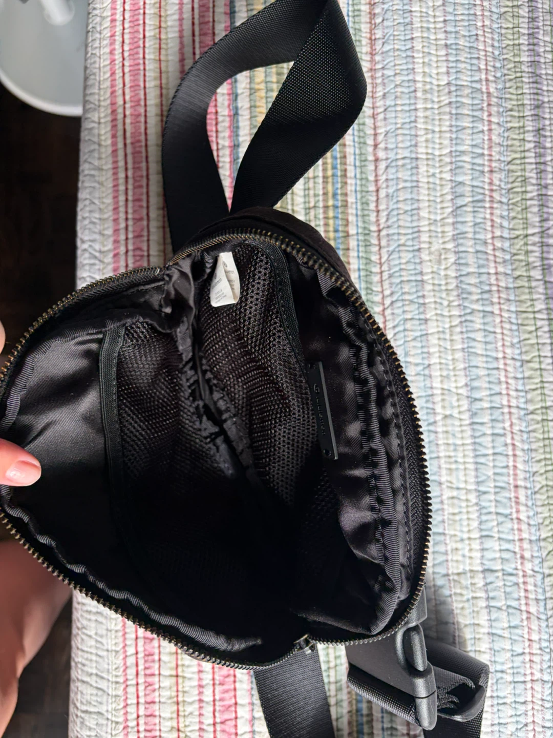 Lululemon Belt Bag Black - photo 3