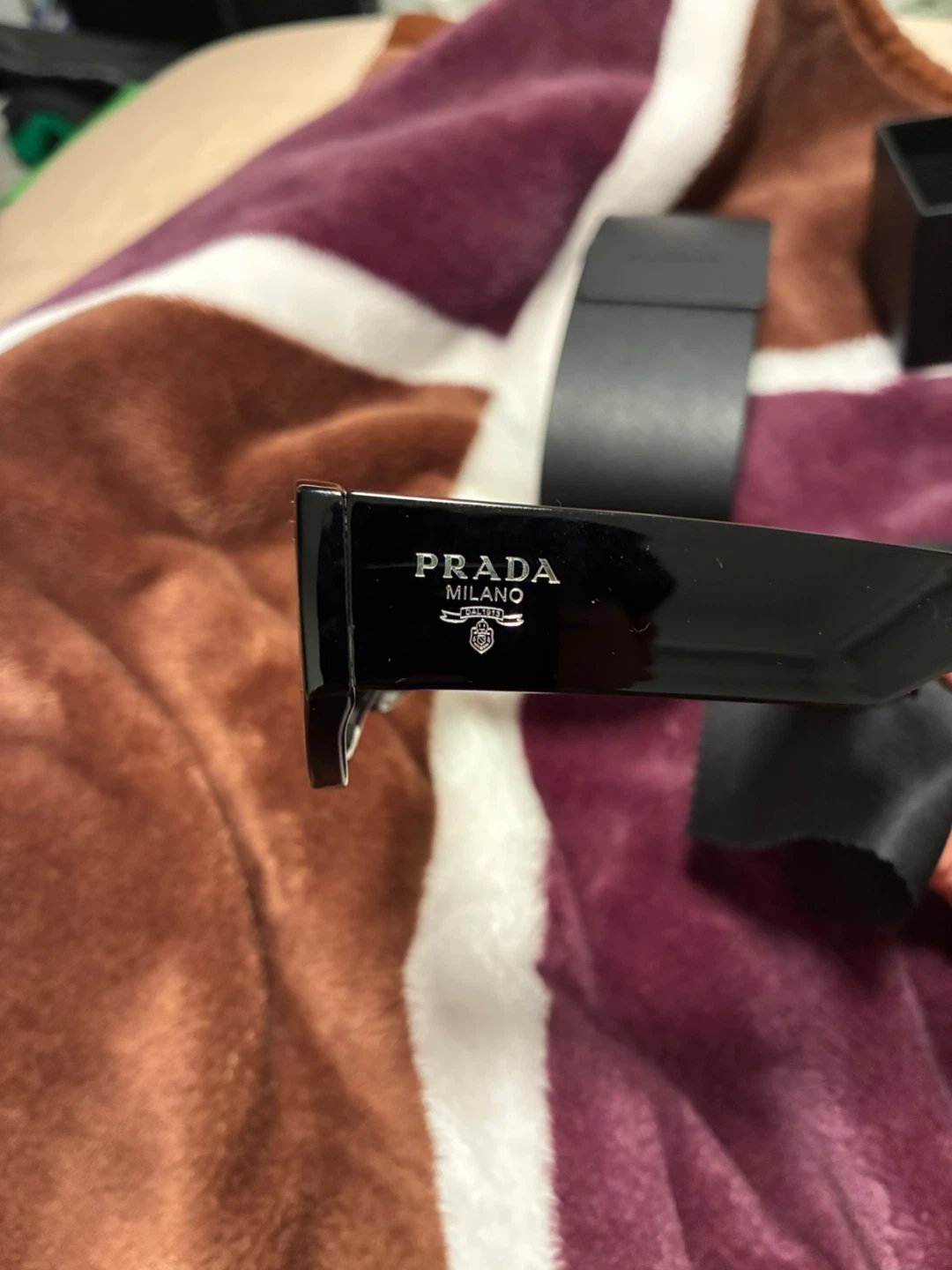 Prada Sunglasses with Case and Authenticity Card - photo 5