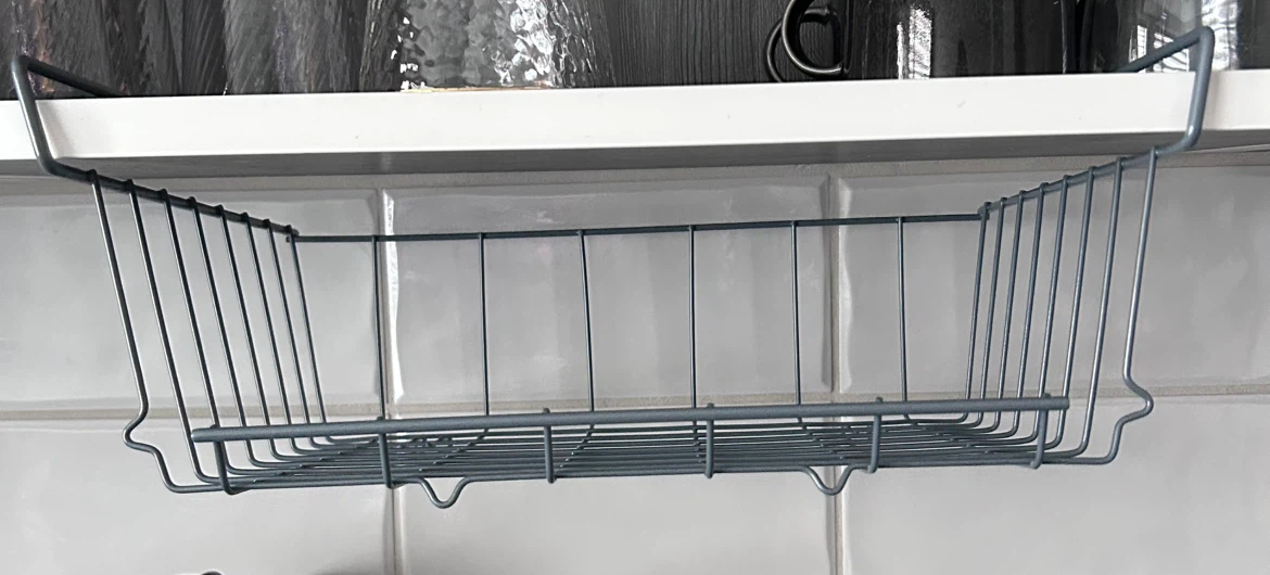 Richelieu Hanging Wire Storage Basket