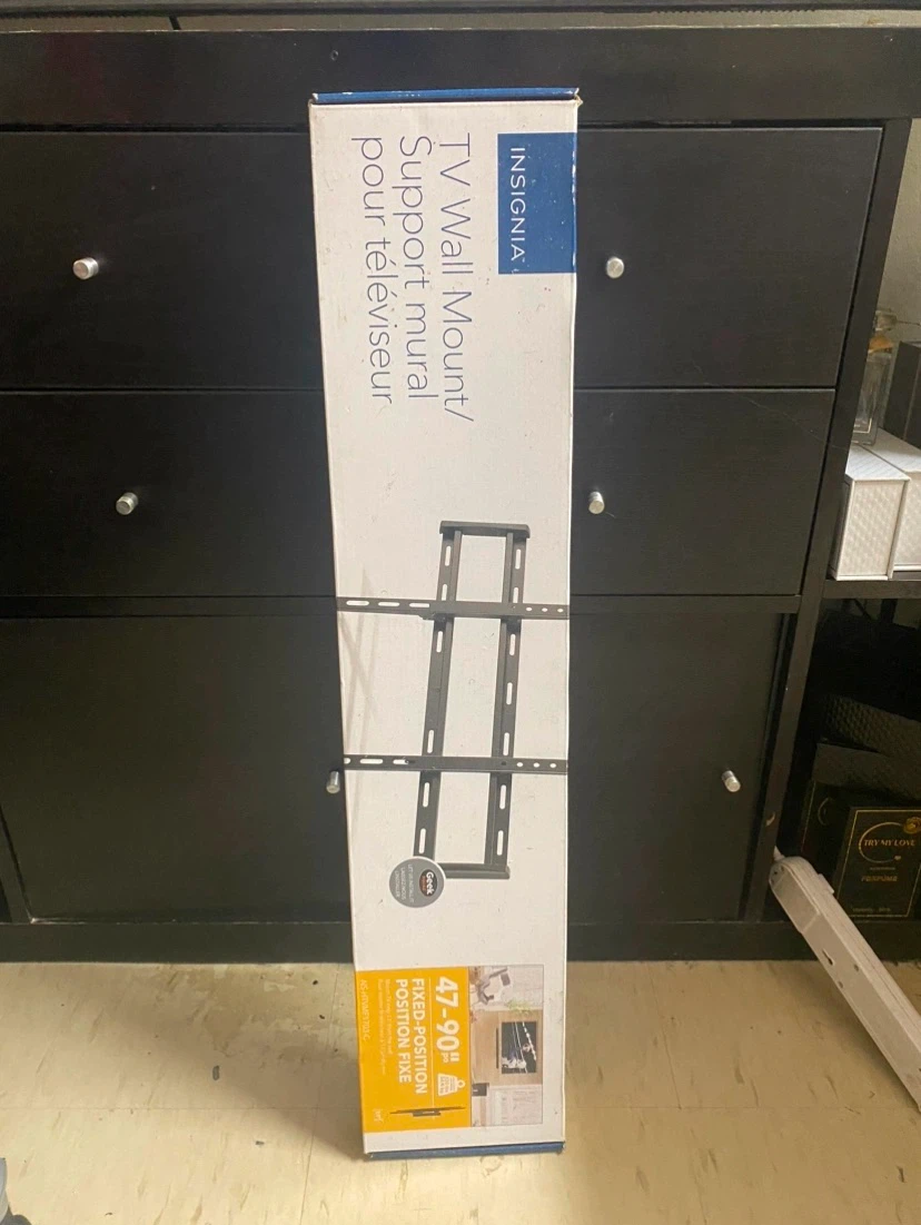 Insignia Fixed TV Wall Mount 47-90 inch