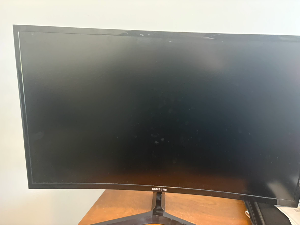 Samsung 27 inch Curved Monitor - photo 2