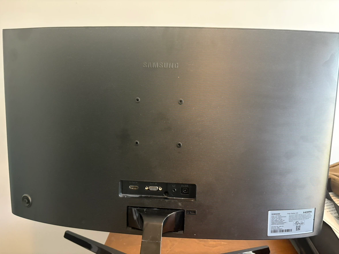 Samsung 27 inch Curved Monitor - photo 3