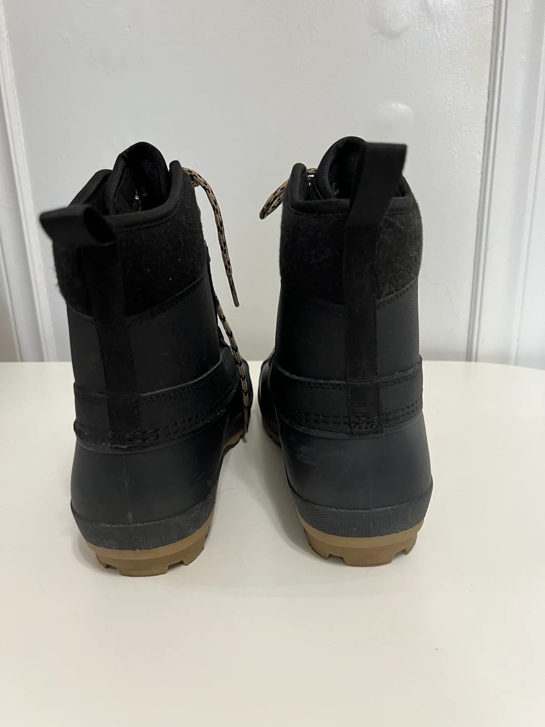 🏈 Universal Thread Black Duck Boots Size 10 - photo 3