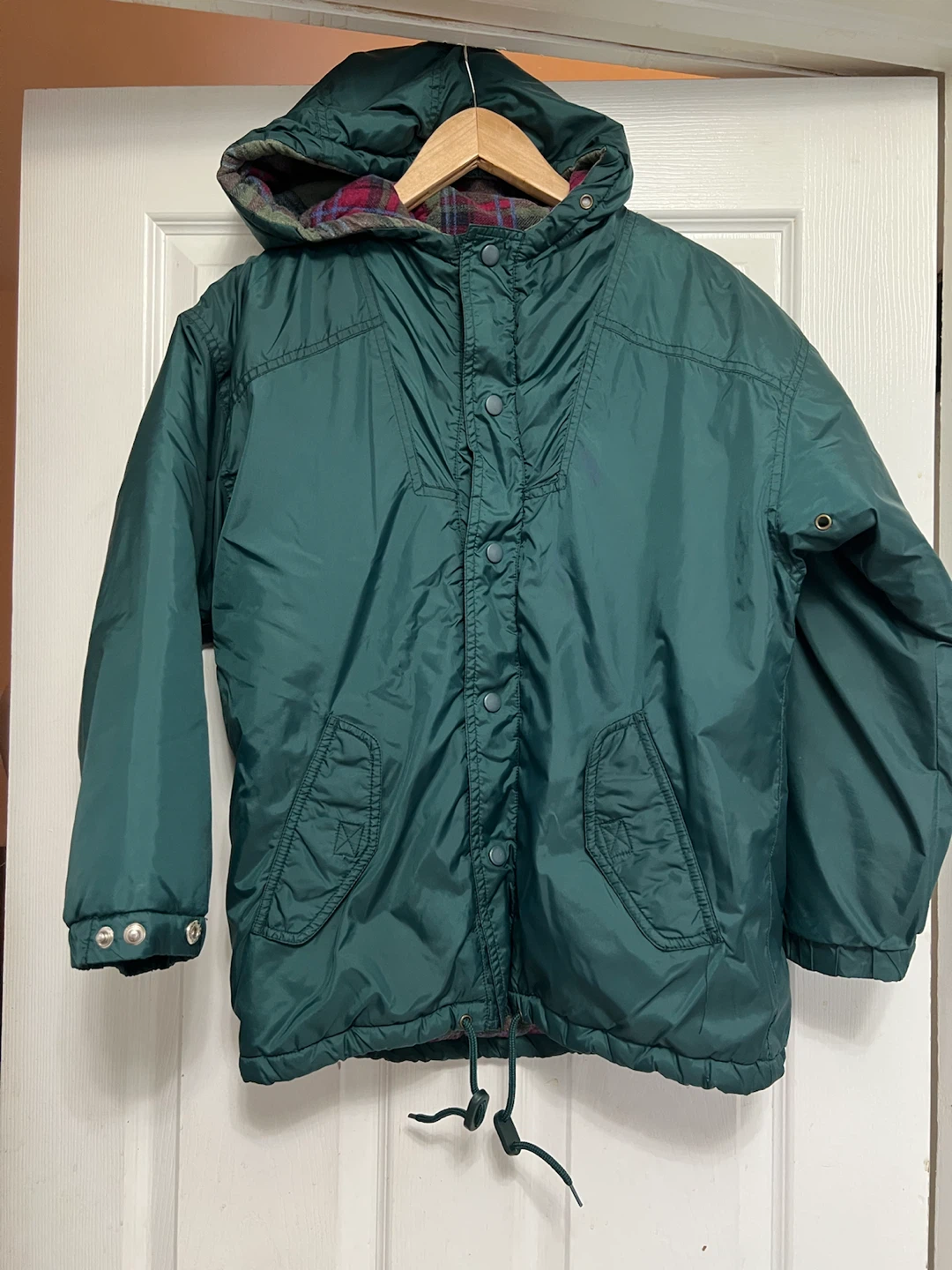 🏈 Green Hooded Jacket with Plaid Lining