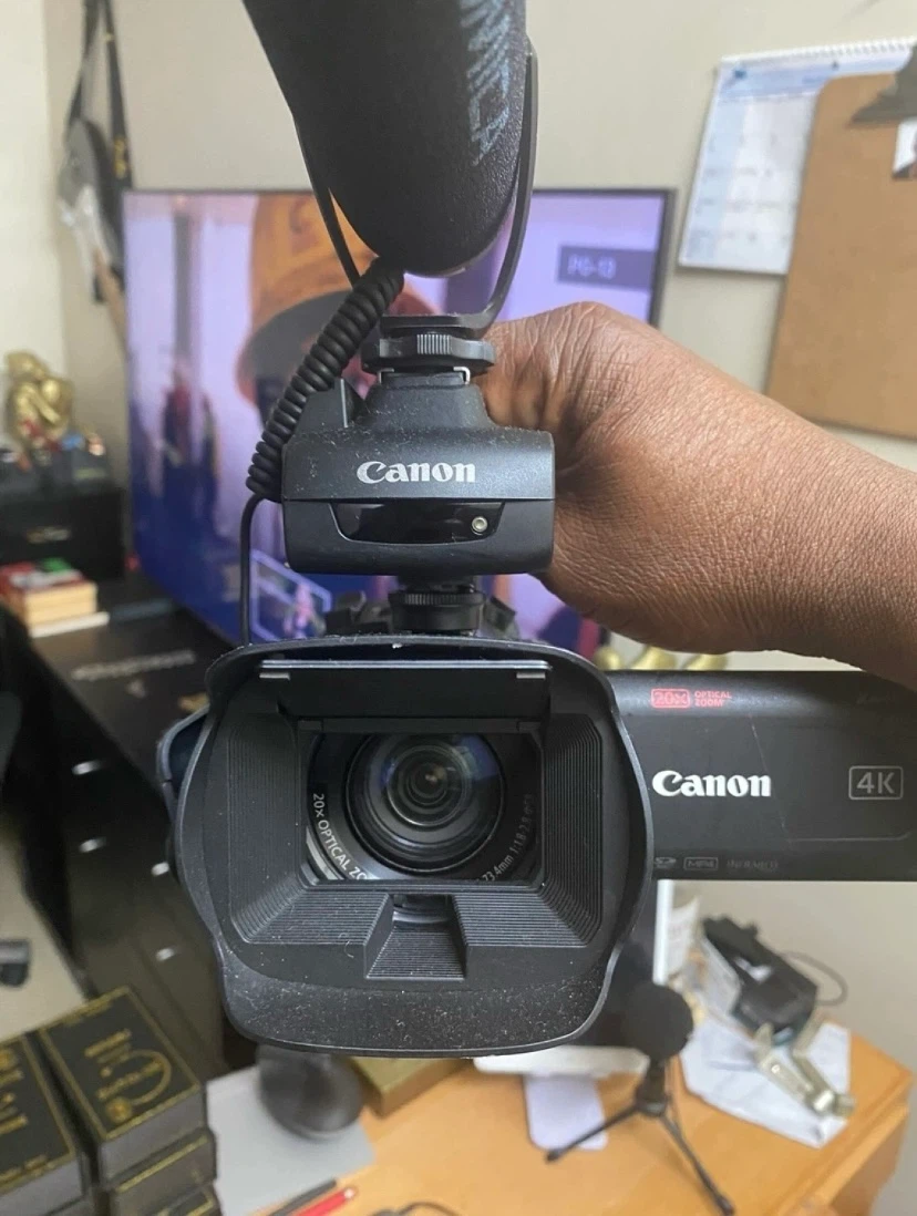 Canon 4K Camcorder with Comica Microphone