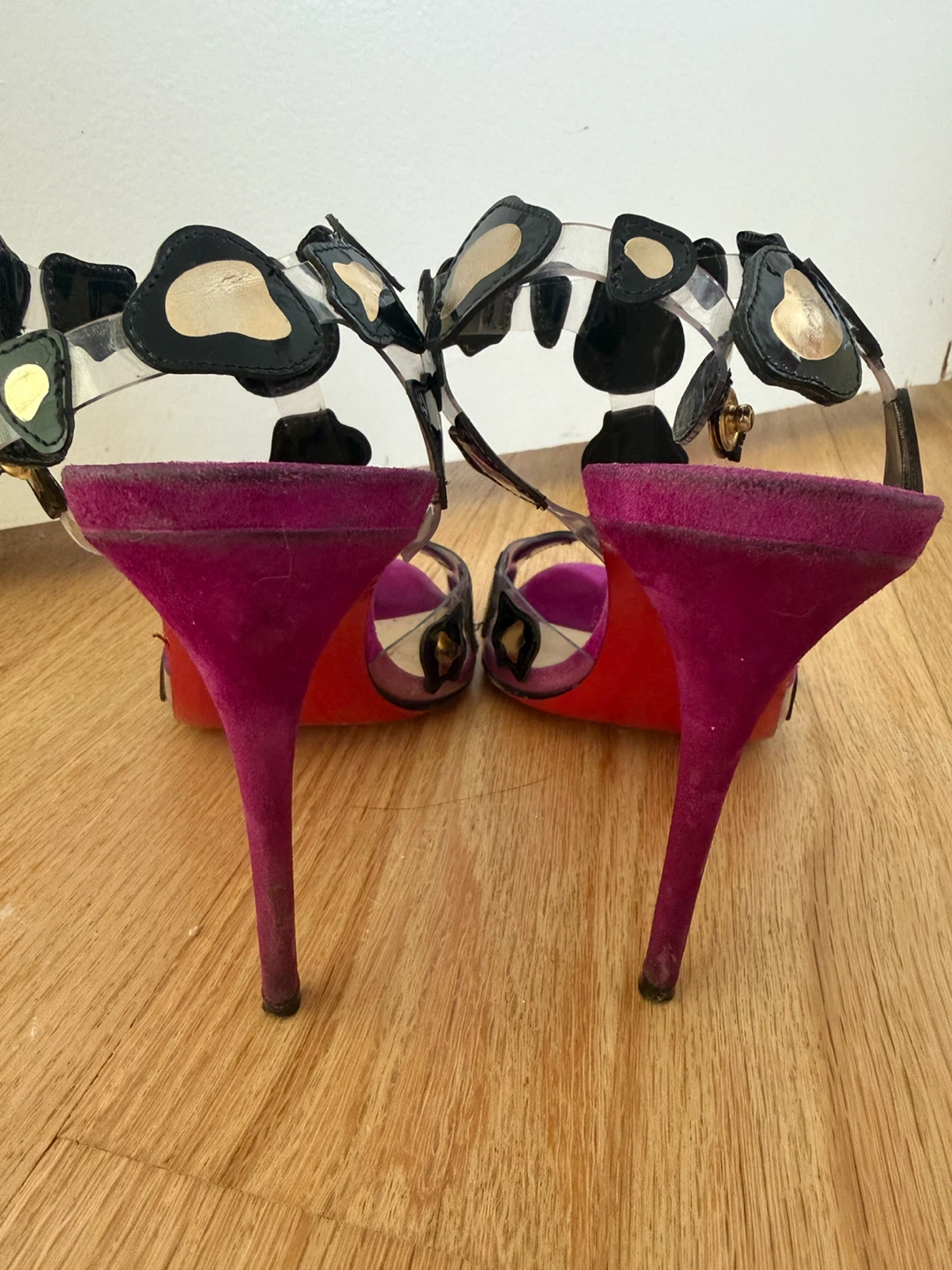 Christian Louboutin Suede Heels 🏈 - photo 3