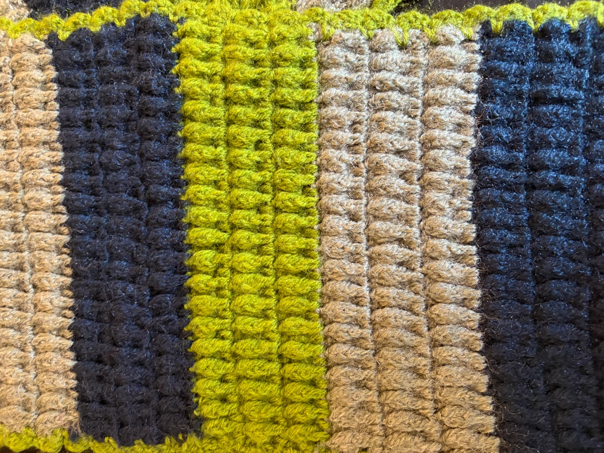 Hand-knitted striped scarf - photo 3