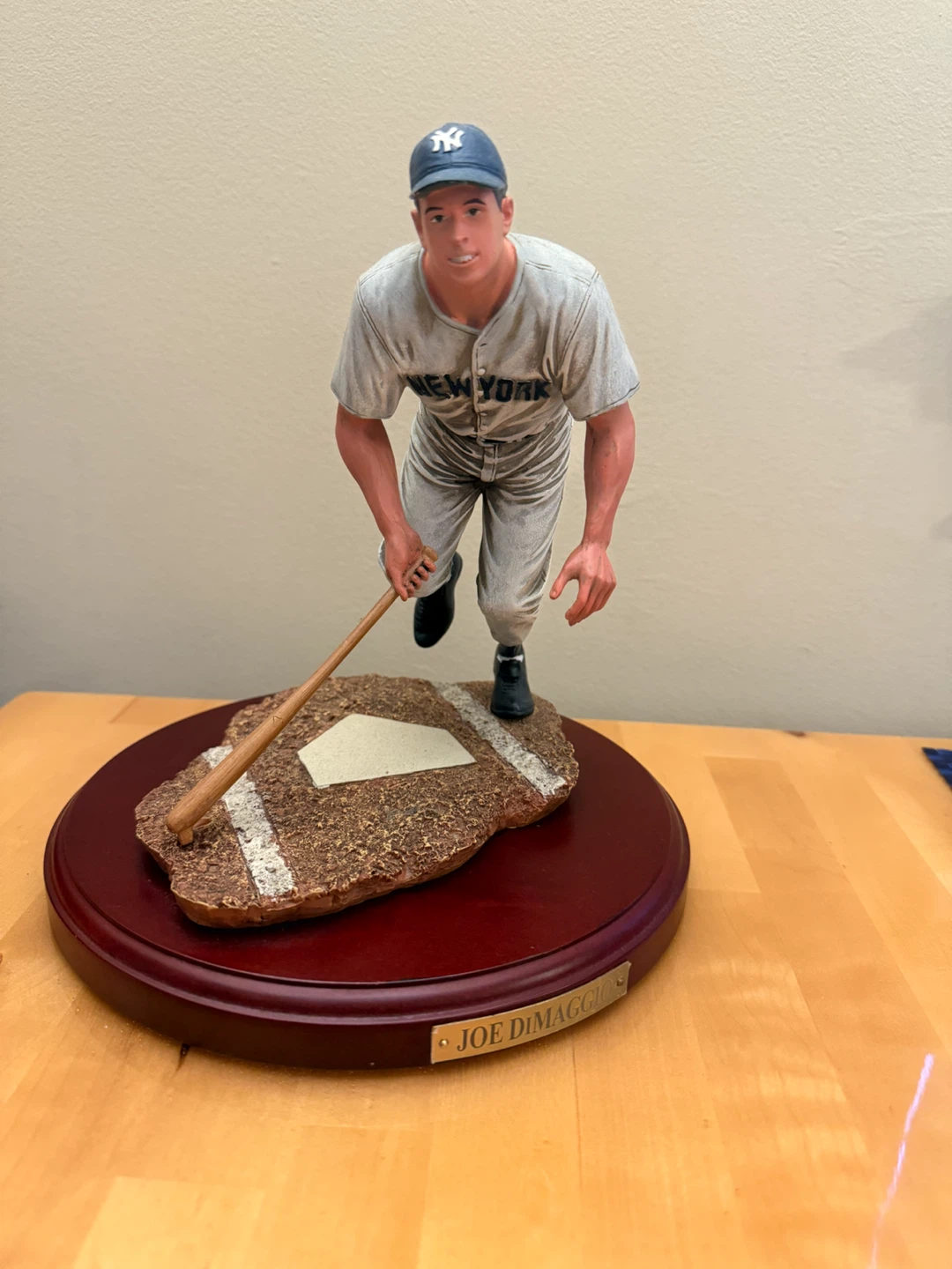 Joe DiMaggio New York Yankees Baseball Statue