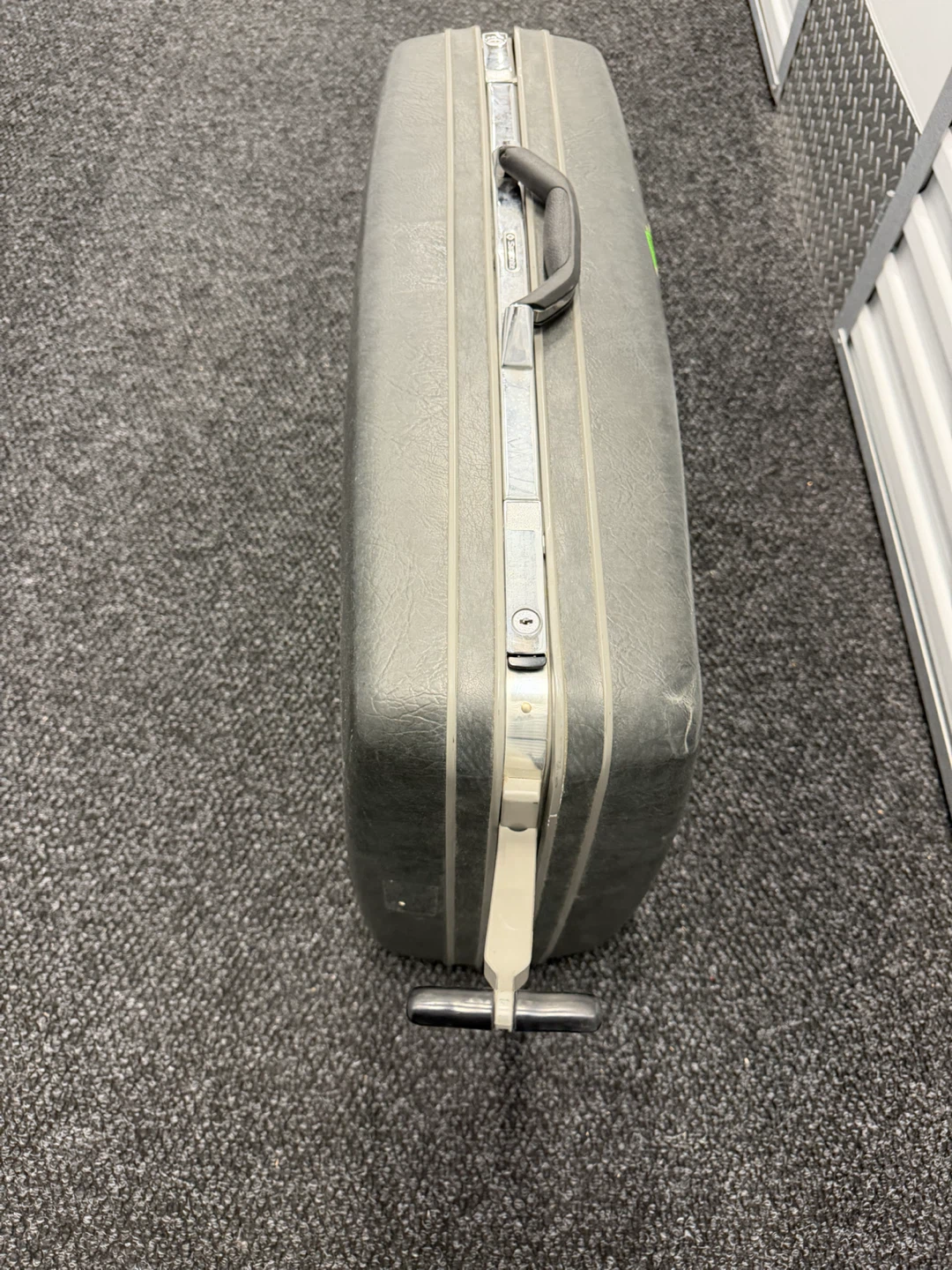 Samsonite Vintage Hardside Suitcase