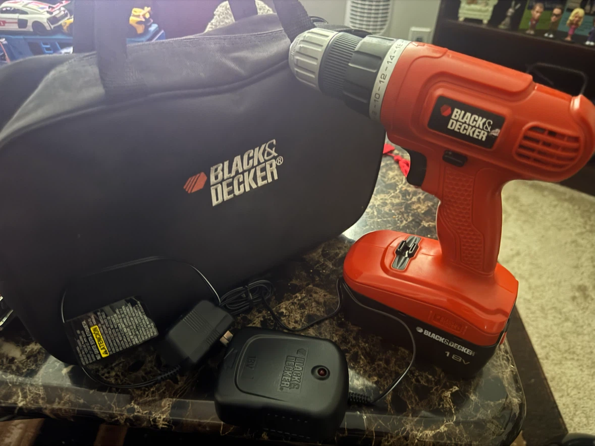 B&D Cordless Electric Drill