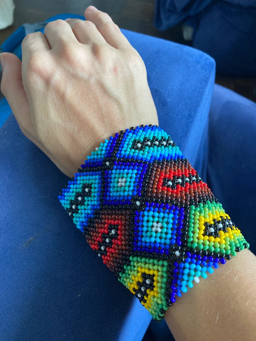 Hand-beaded cuff bracelet - photo 2