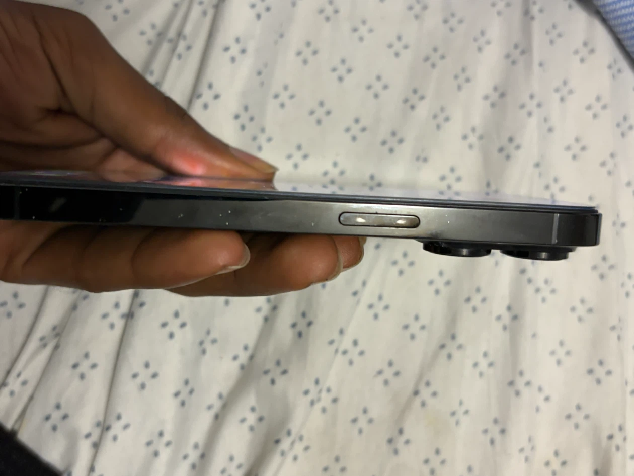 Apple iPhone 14 Pro - photo 3