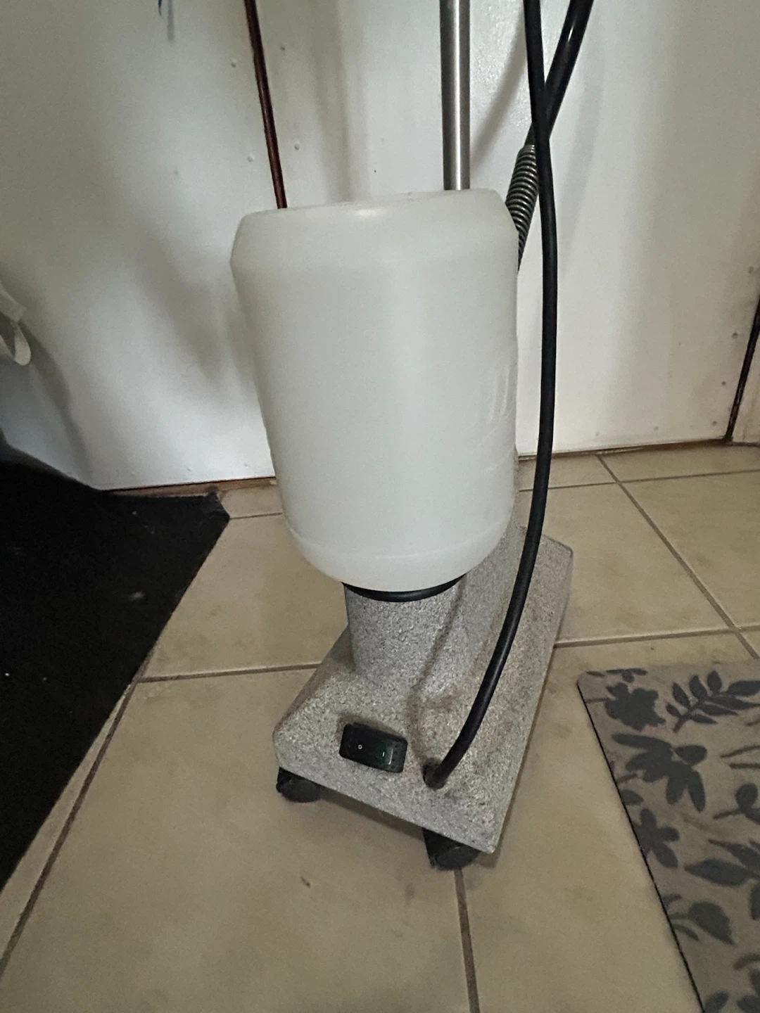 Standing Garment Steamer - photo 3