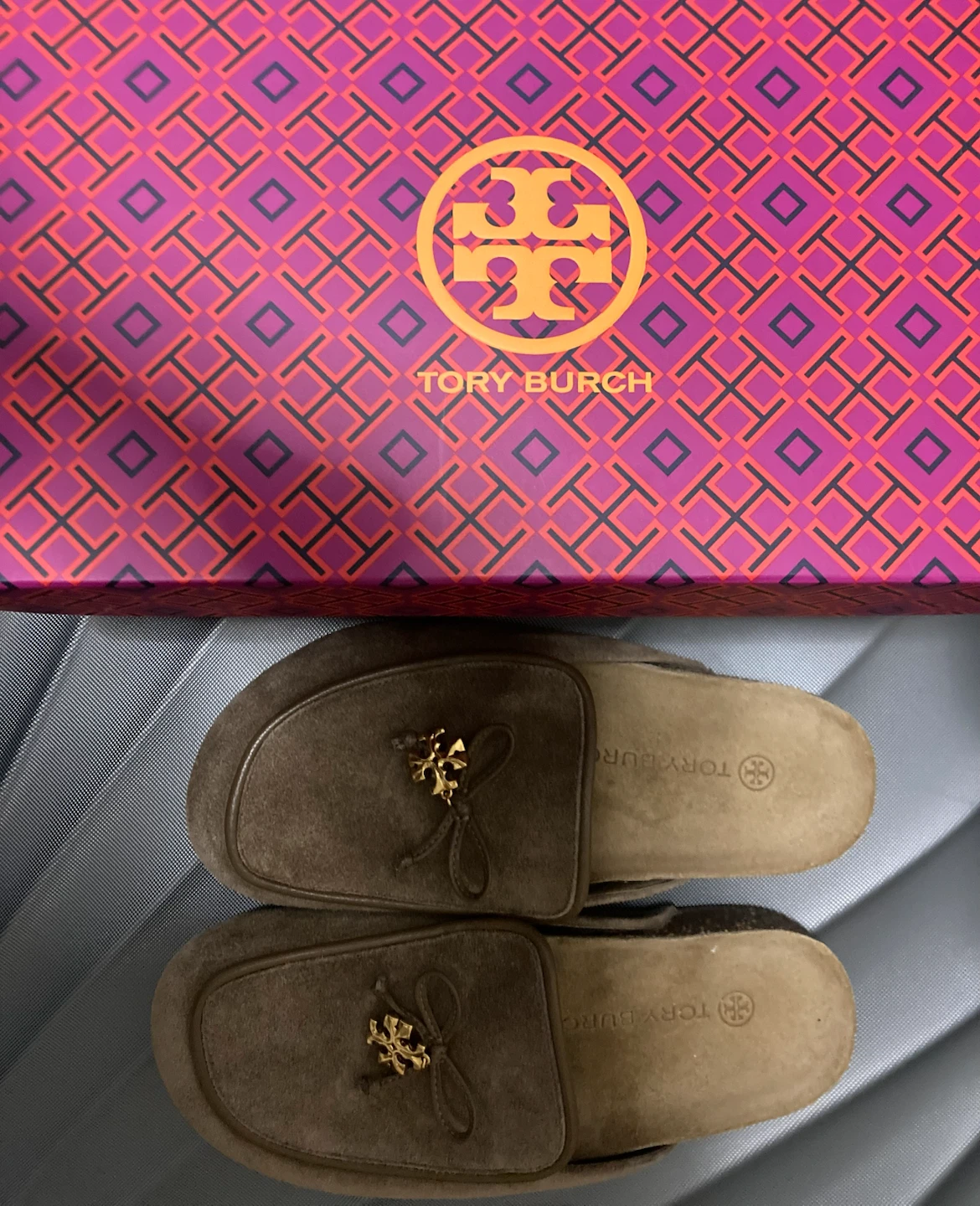 Tory Burch Suede Slippers 🏈 - photo 2