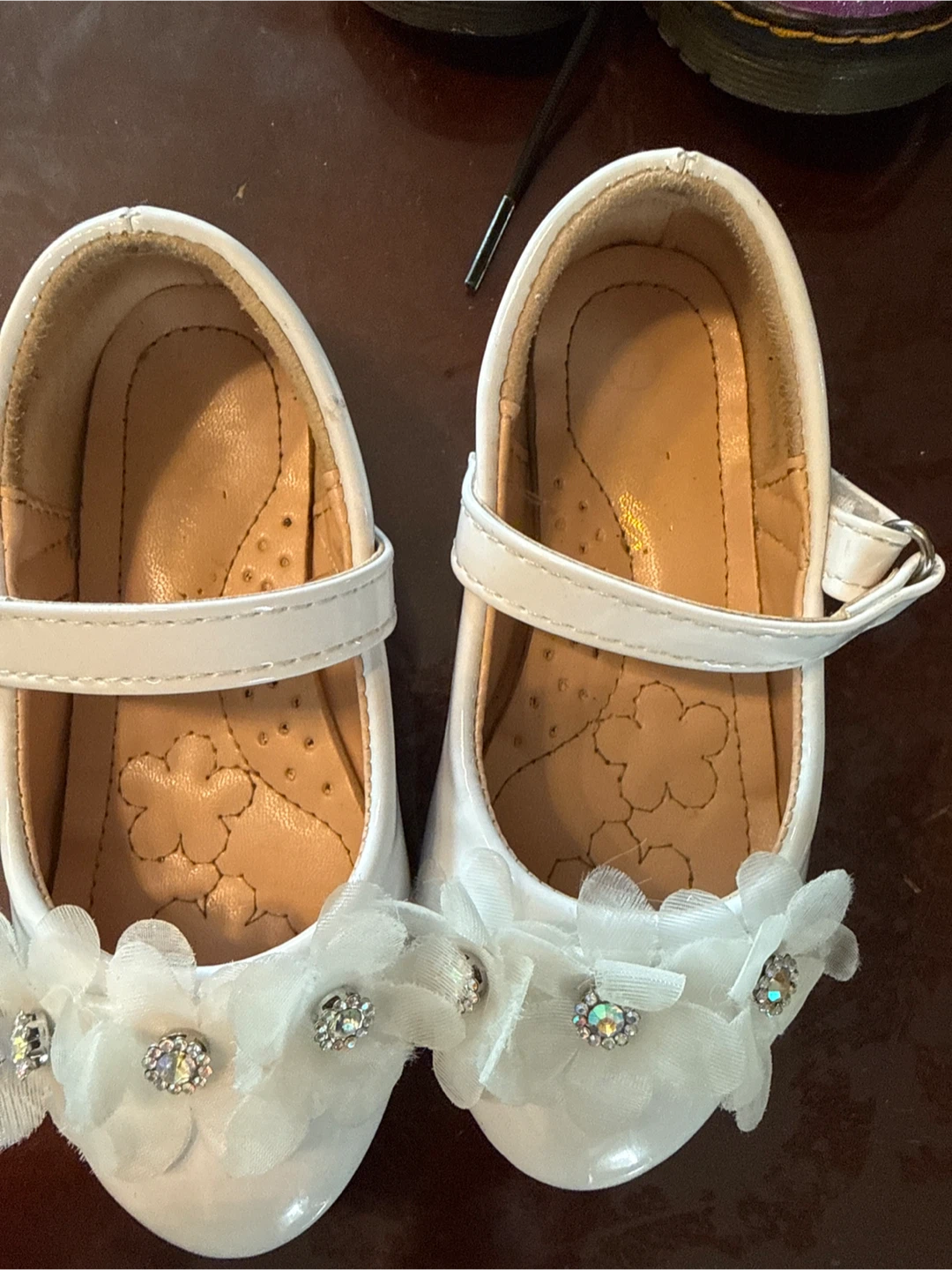 Girls White Floral Dress Shoes