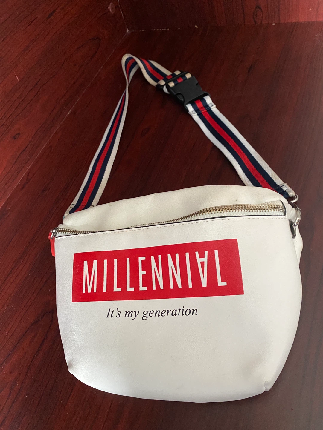 🏈 Millennial Crossbody Bag White