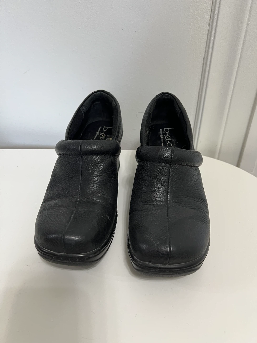 🏈 B.O.C. Black Leather Wedge Clogs - photo 2