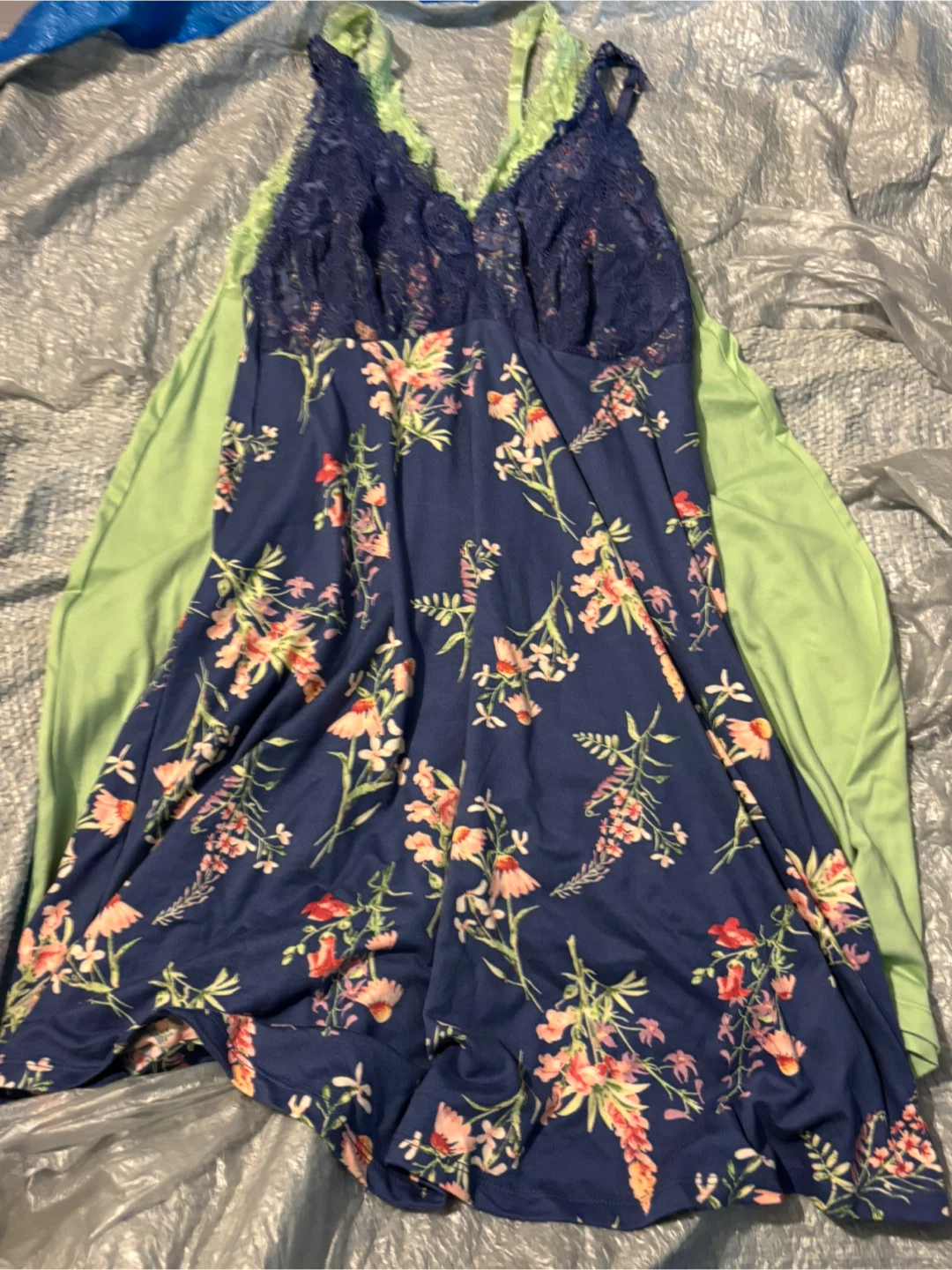 NWOT 2pc Flora Nikrooz Floral Nightgown M