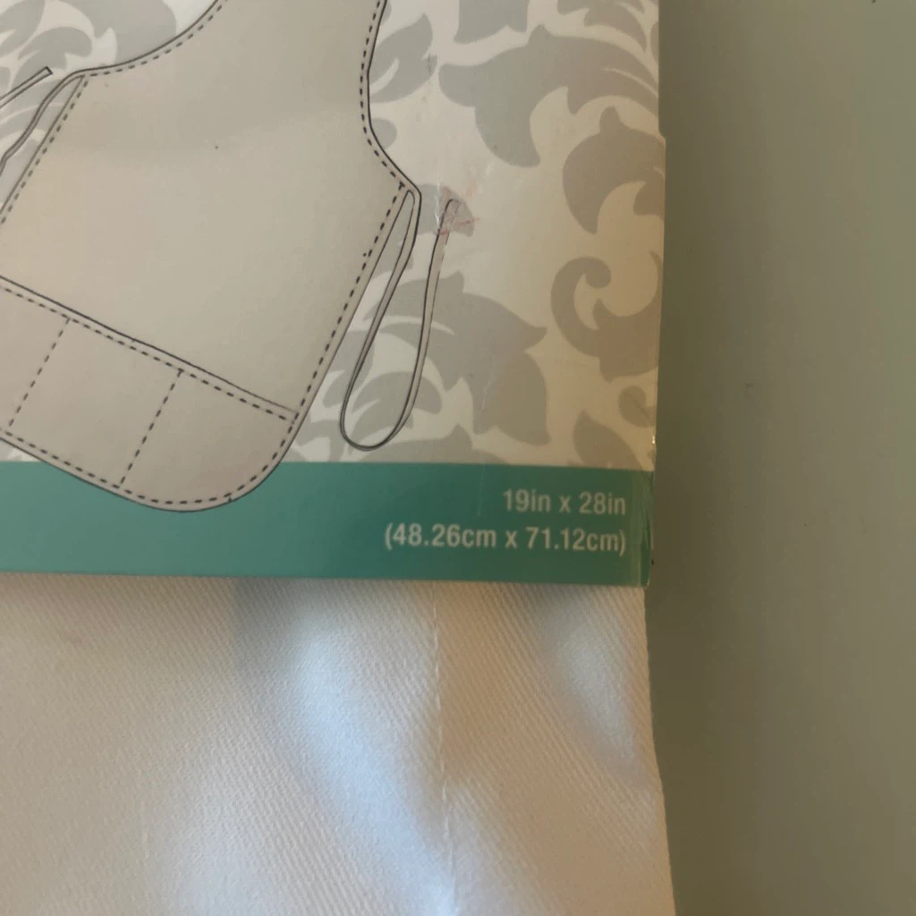 Basically Yours Adult 🏈 Apron with Front Pockets - photo 2