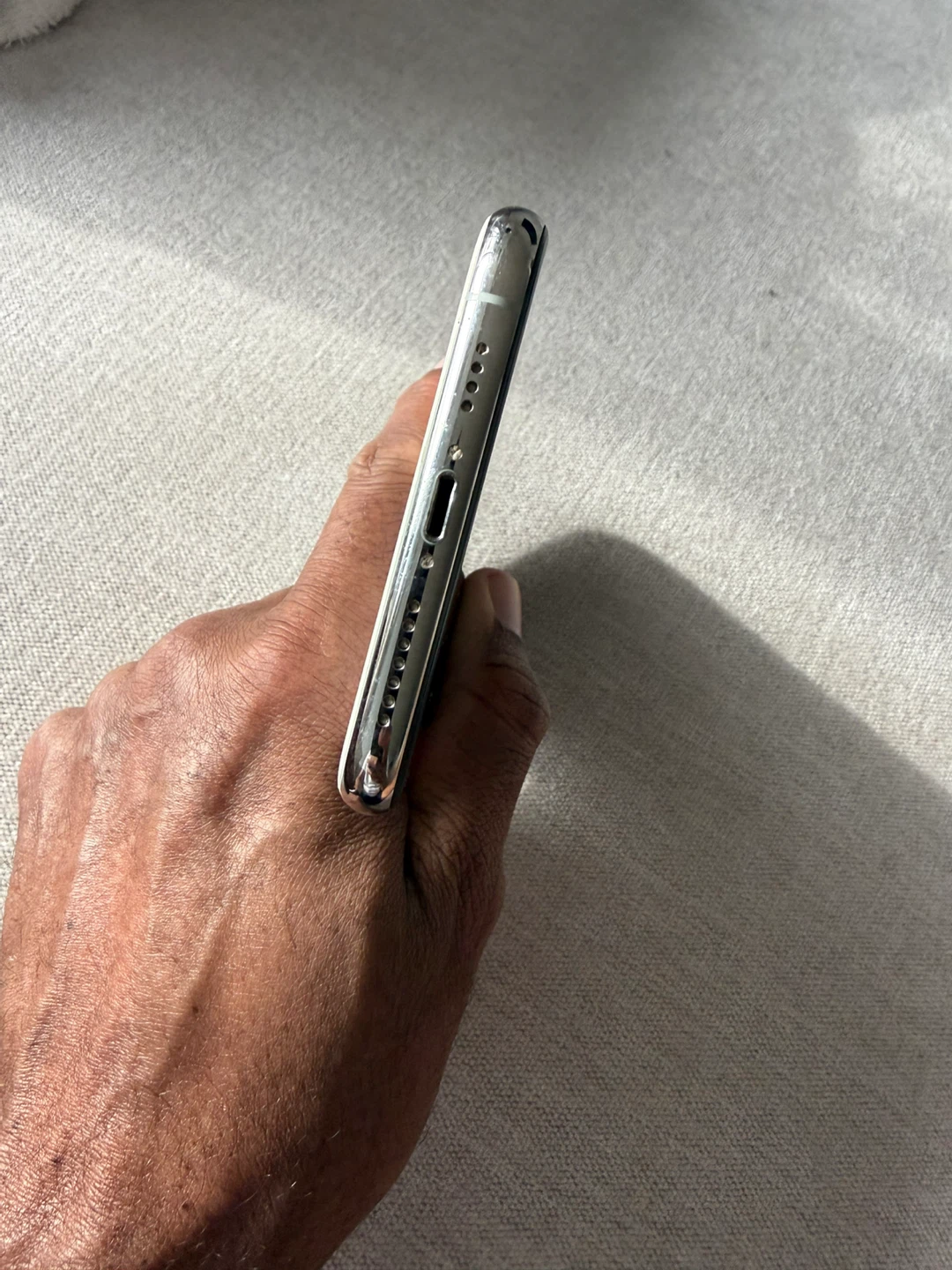 iPhone 11 Pro Max - photo 4