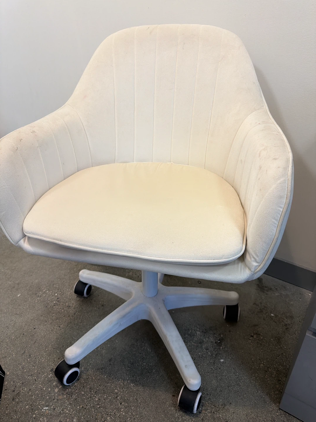 2 White Office Desk Chair
