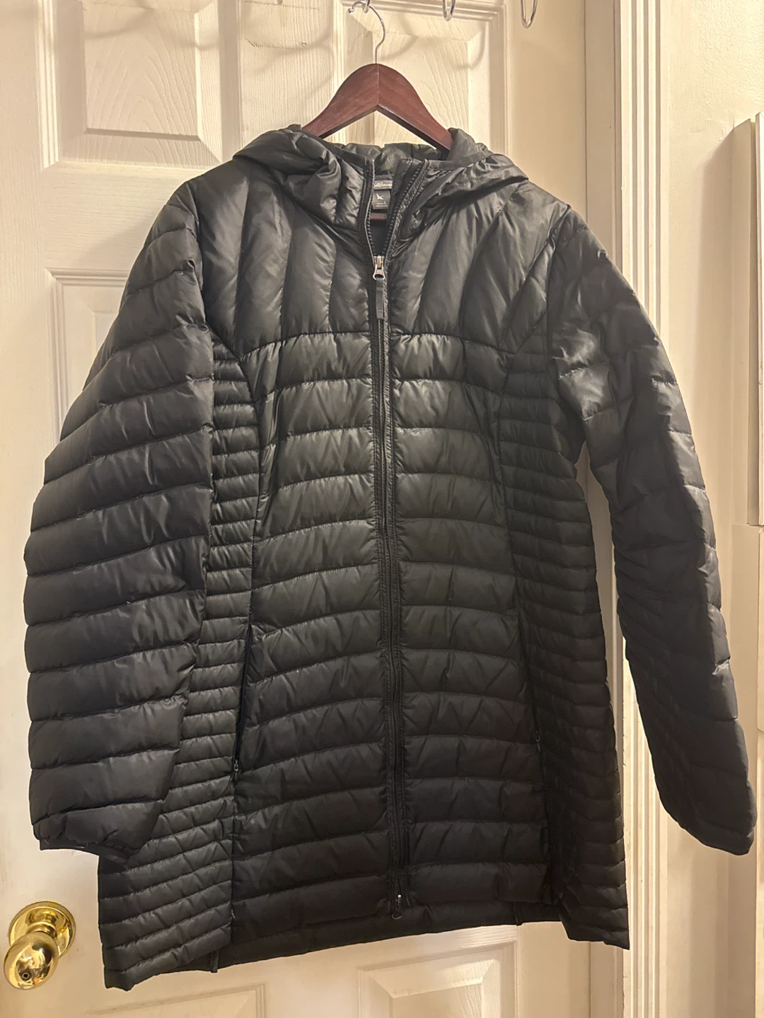 Eddie Bauer Women's Black Down Jacket sz L 🏈