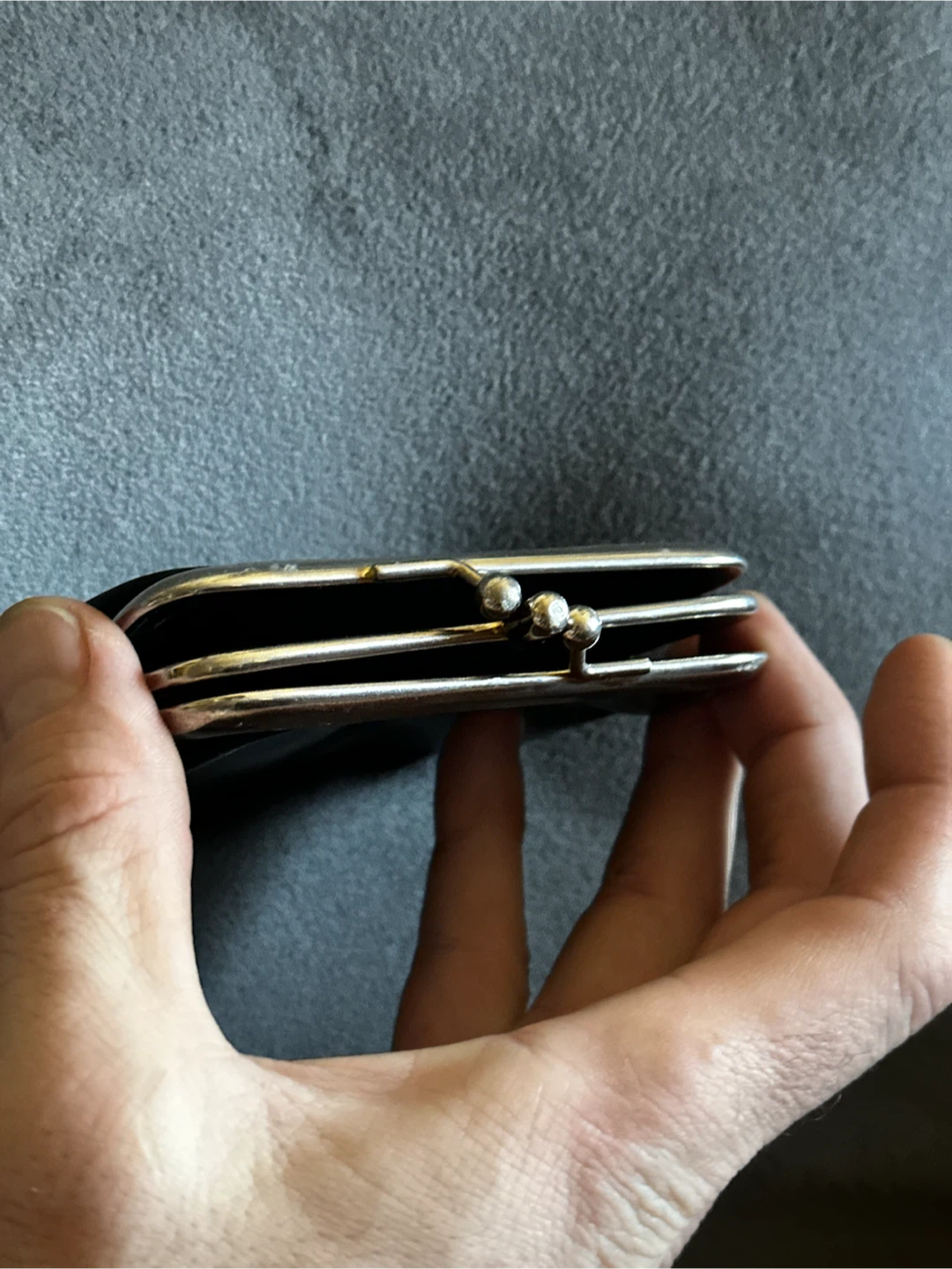 Vintage Black Leather Double Kiss Lock Coin Purse - photo 4