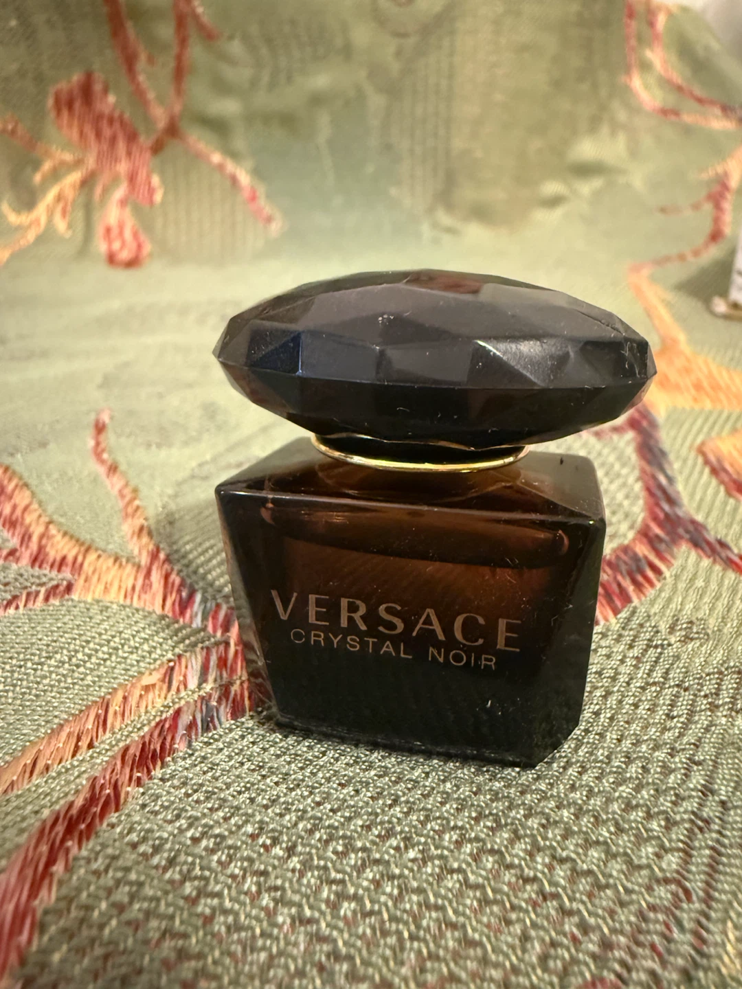 Versace Crystal Noir Eau de Parfum🏈