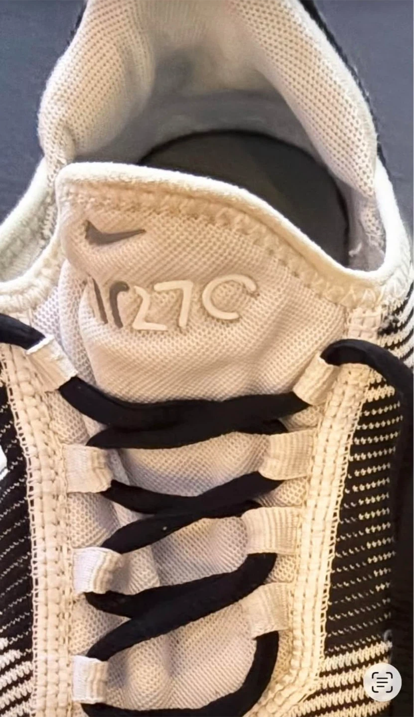 Stylish Nike Air Max 270 sneakers SZ 8 - photo 5