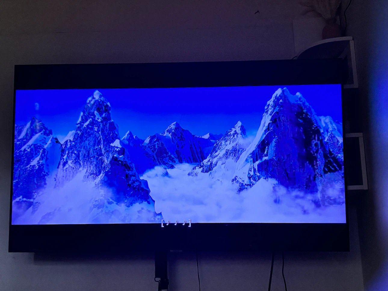 Samsung 55 inch crystal TV - photo 2