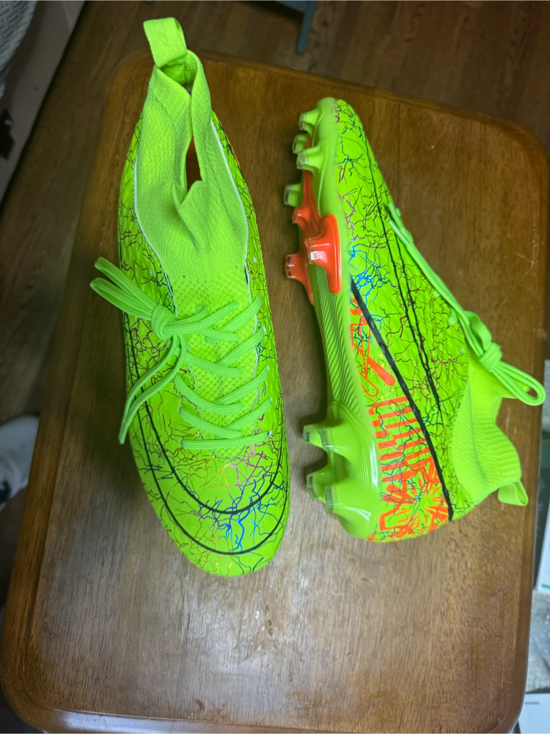 Men’s Soccer Cleats Neon Green Sz 42, US 9 - photo 2