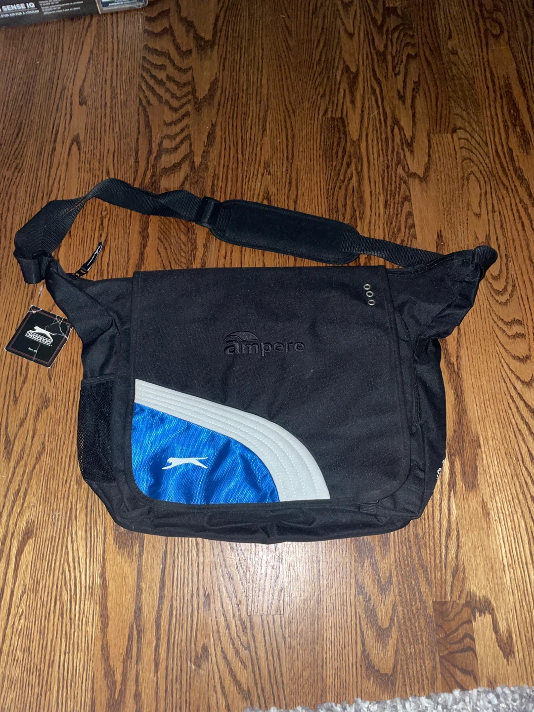 🏈Slazenger Ampere Messenger Bag