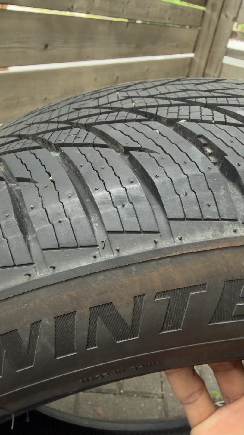 Winter Tire 235/55R19 105V - photo 2