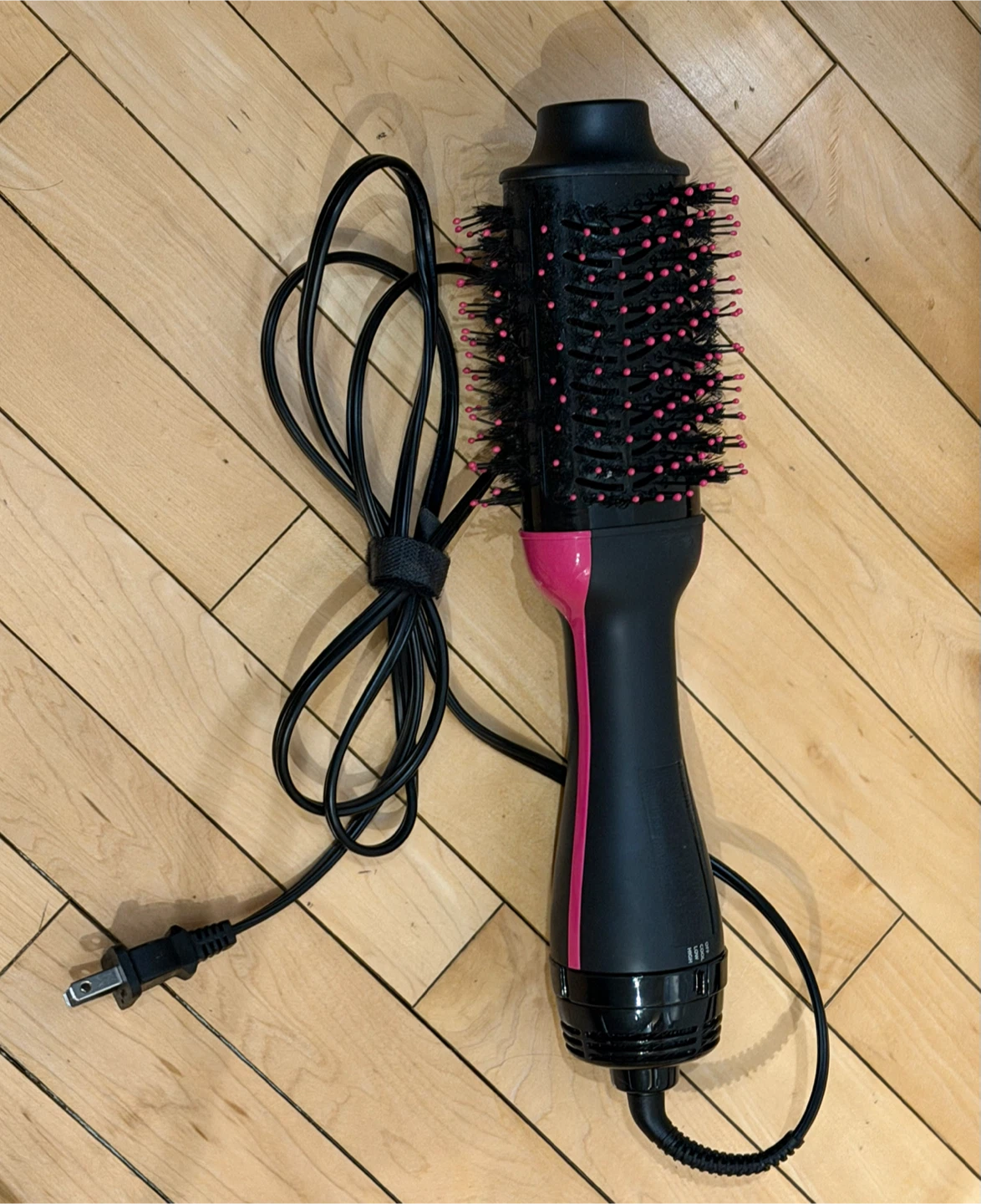 Revlon One-Step Hair Dryer and Volumizer 🏈