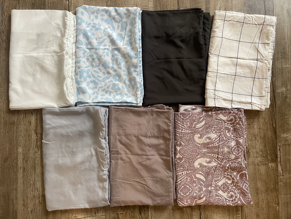 FREE ❤️‍🔥 Set of 7 Pillowcase Covers