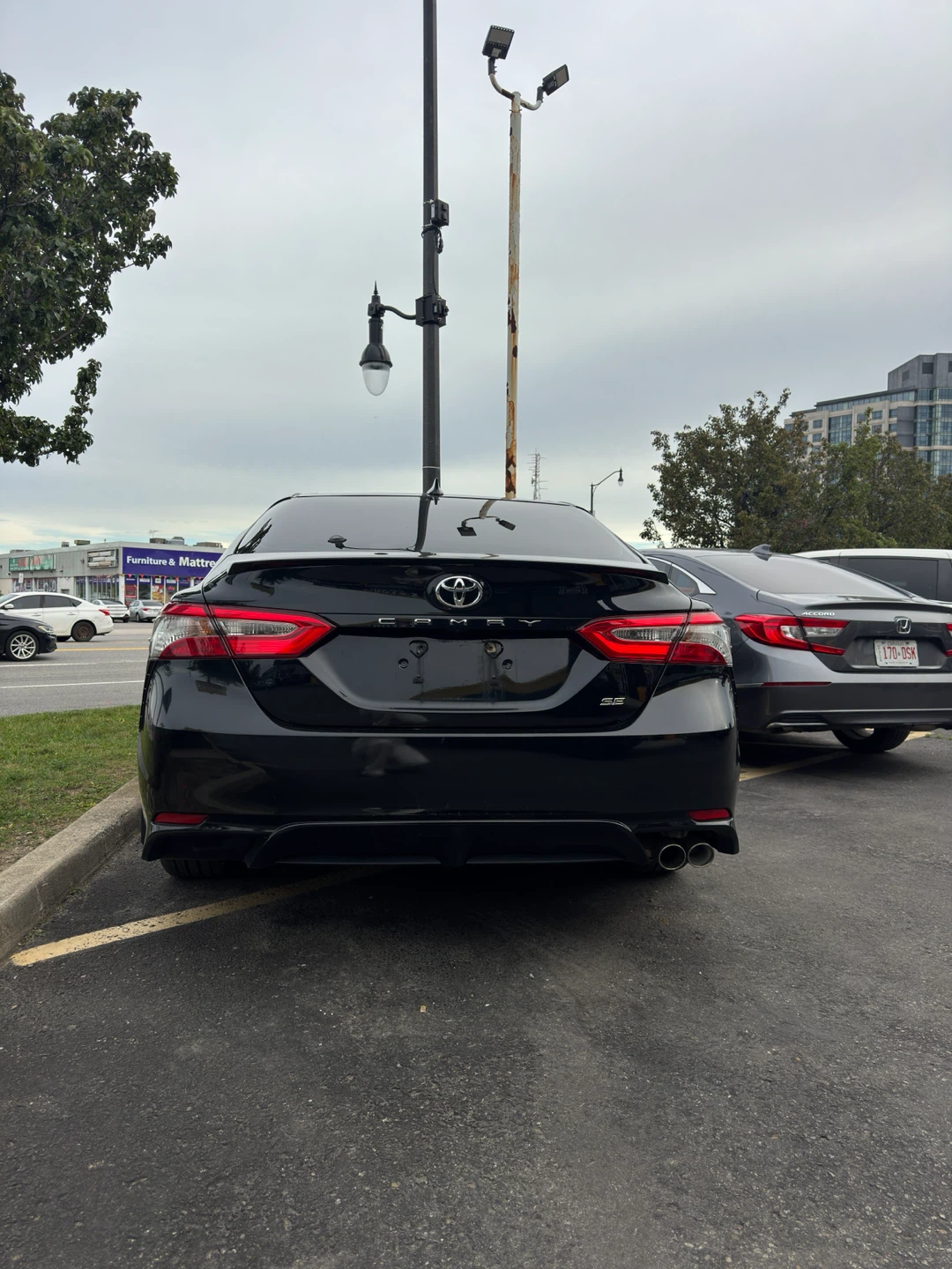Toyota Camry SE Upgraded - photo 3