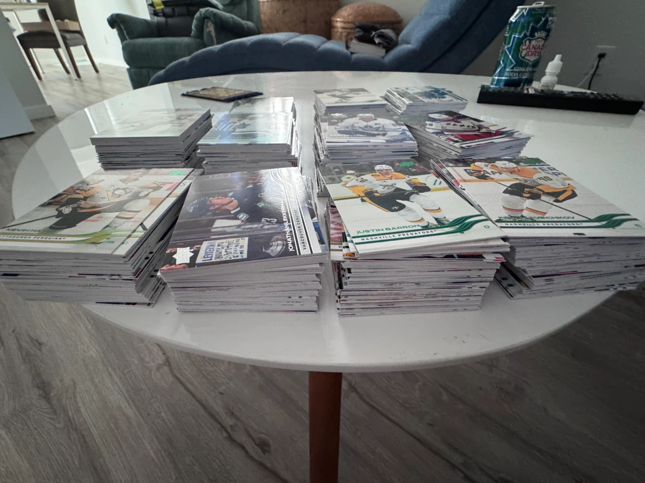 Large Collection of Upper Deck NHL Hockey Cards - photo 2