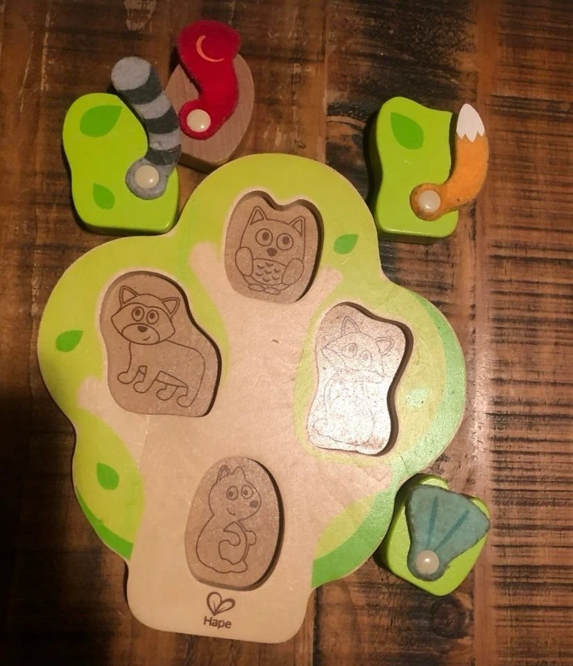 🏈 Hape wooden animal puzzle