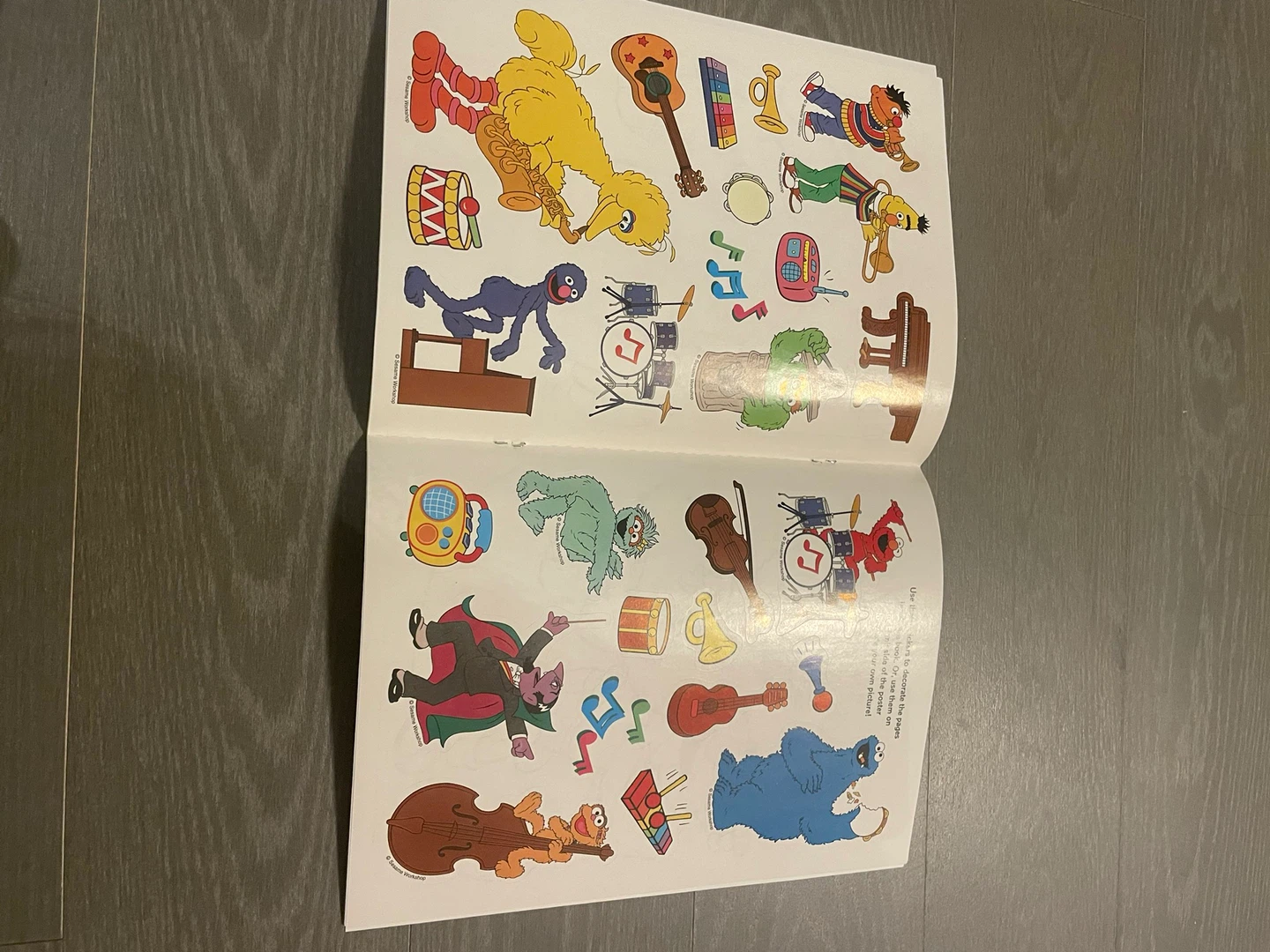 🆕 Sesame Street Music All Day Sticker Book 🏈 - photo 3
