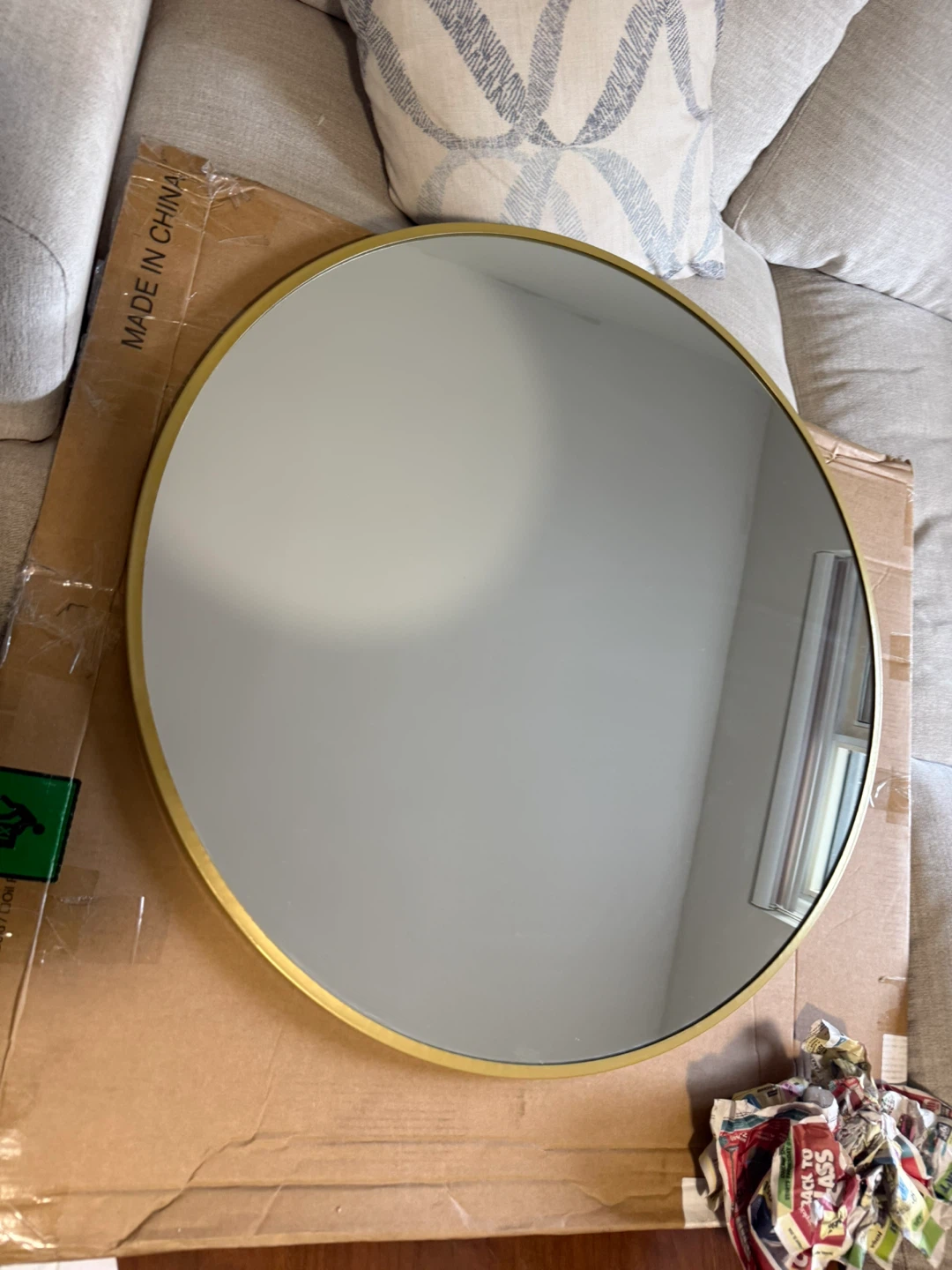 Round gold metal frame mirror - photo 2