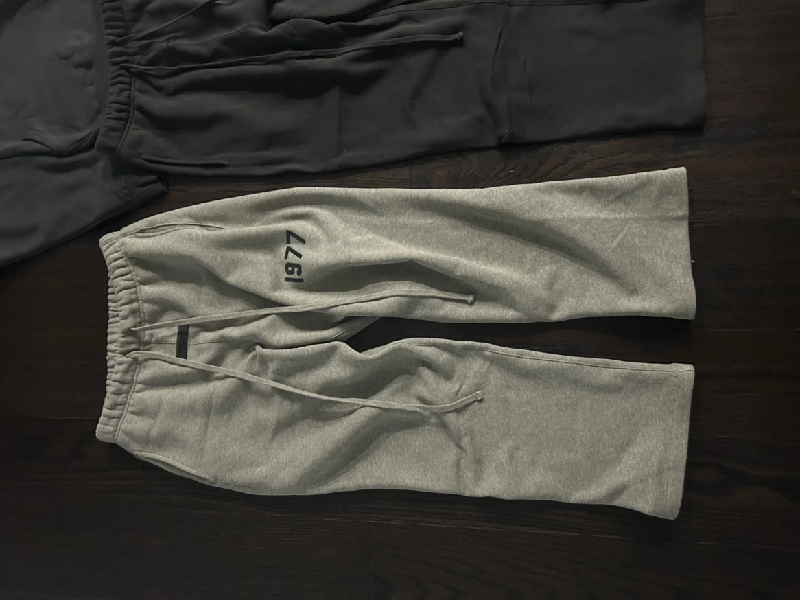 Essentials Fear of God 1977 Sweatpants - Grey