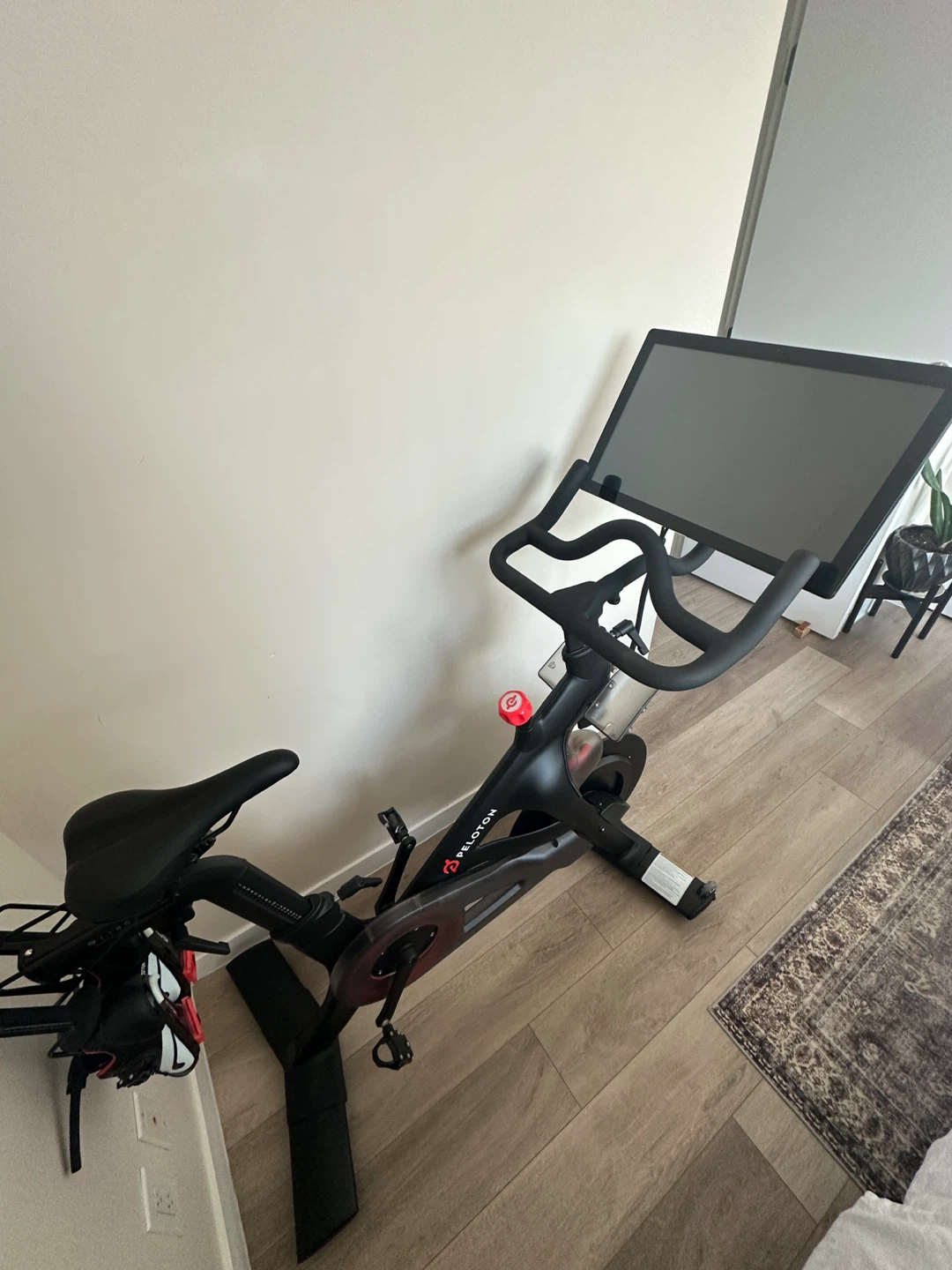 Peloton Bike - photo 3