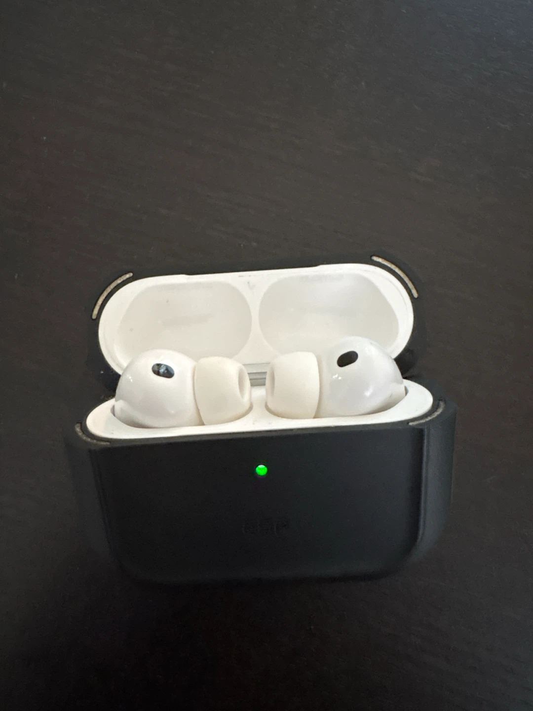 Apple AirPods Pro 3 with ESR case - photo 2