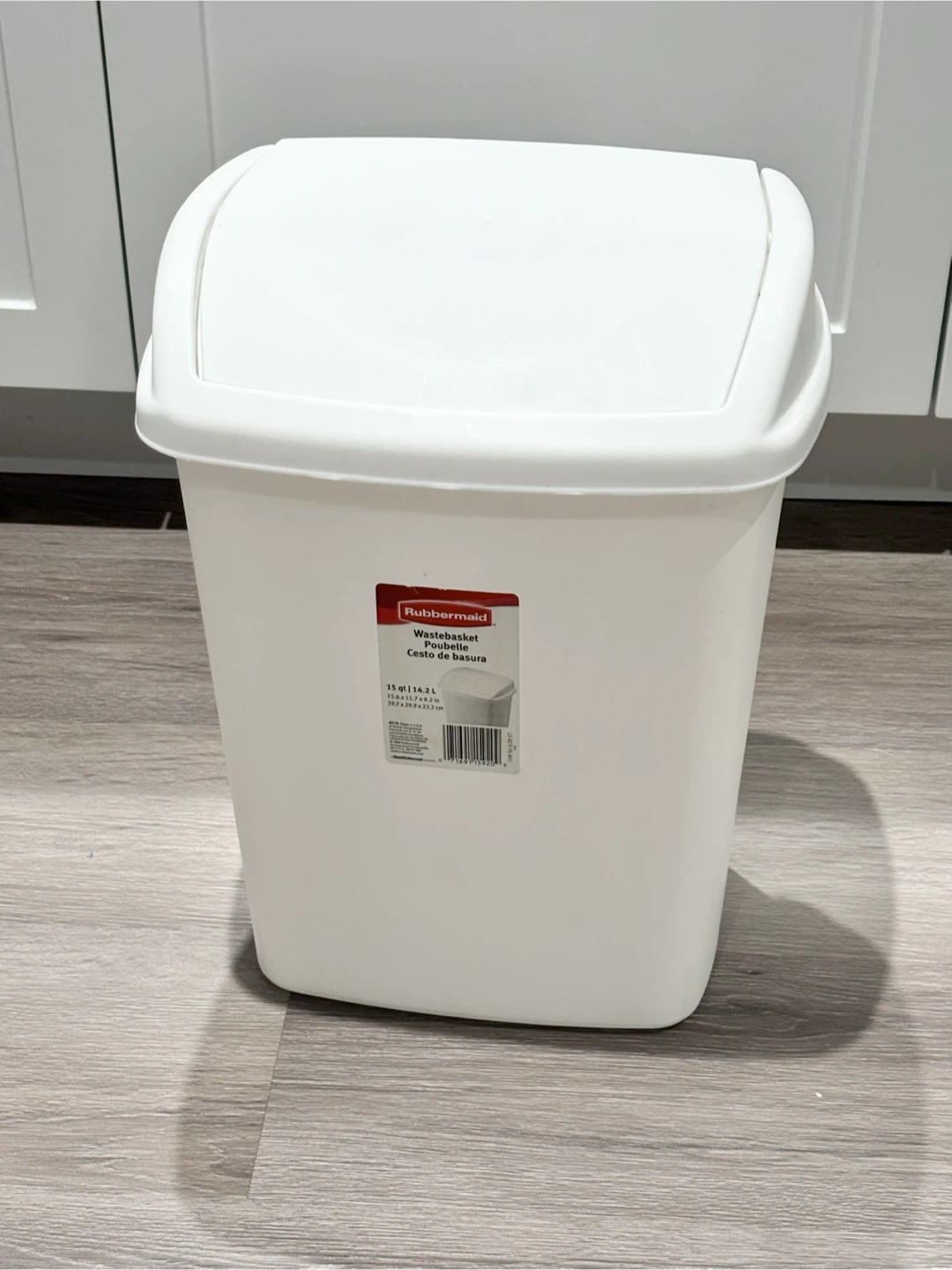 Garbage bin Rubbermaid 14.2L White Wastebasket
