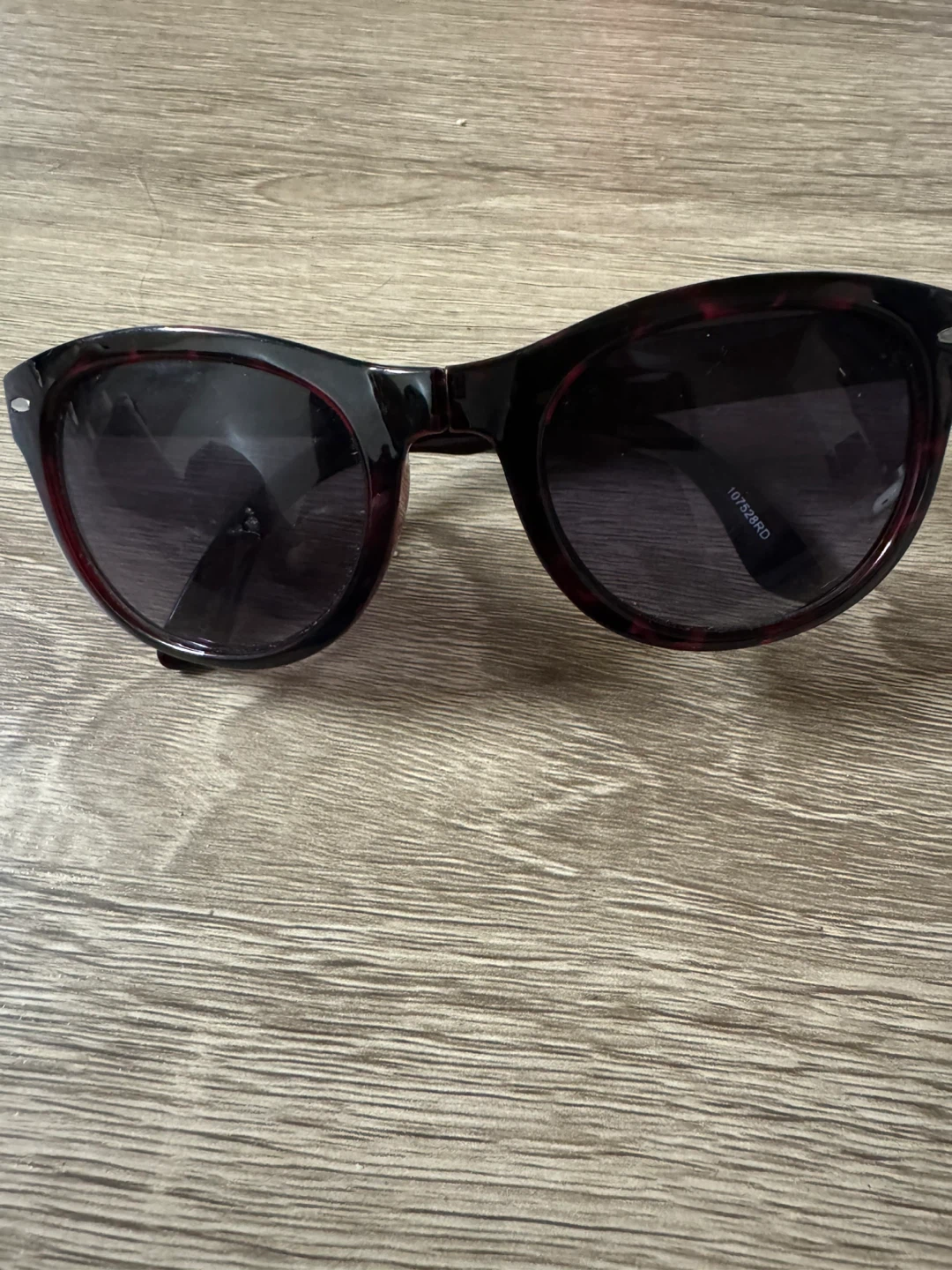 Tortoiseshell Pattern Sunglasses 🏈 - photo 3