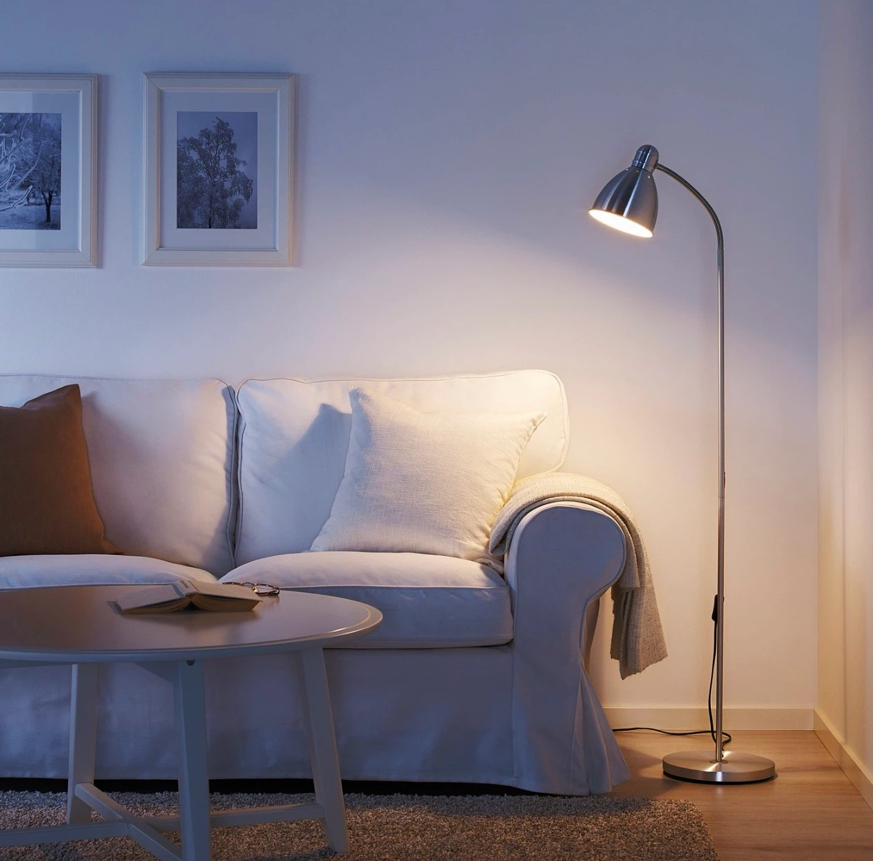 IKEA Forsa floor lamp with Bright Bulb🏈 - photo 2