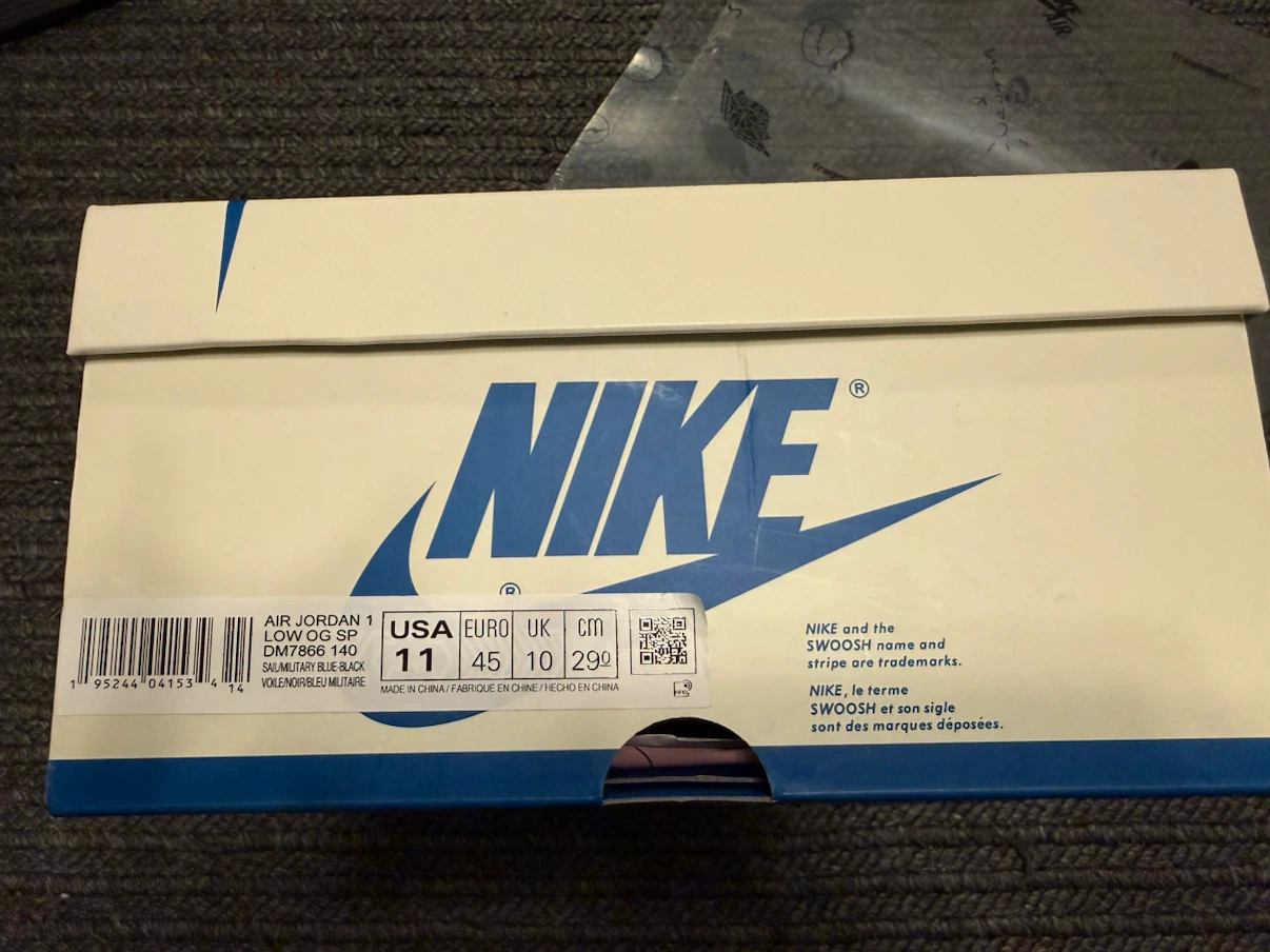 TRAVIS SCOTT x FRAGMENT x Jordan 1 - photo 2