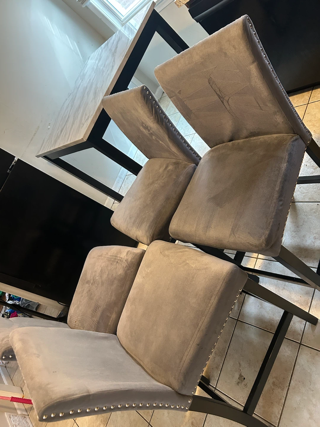 Dining Table with Four Upholstered Chairs - photo 2