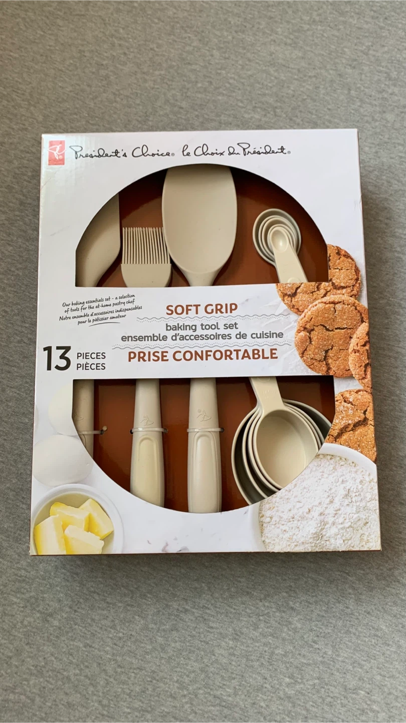 13-Piece Soft Grip Baking Tool Set - BNIB 🏈