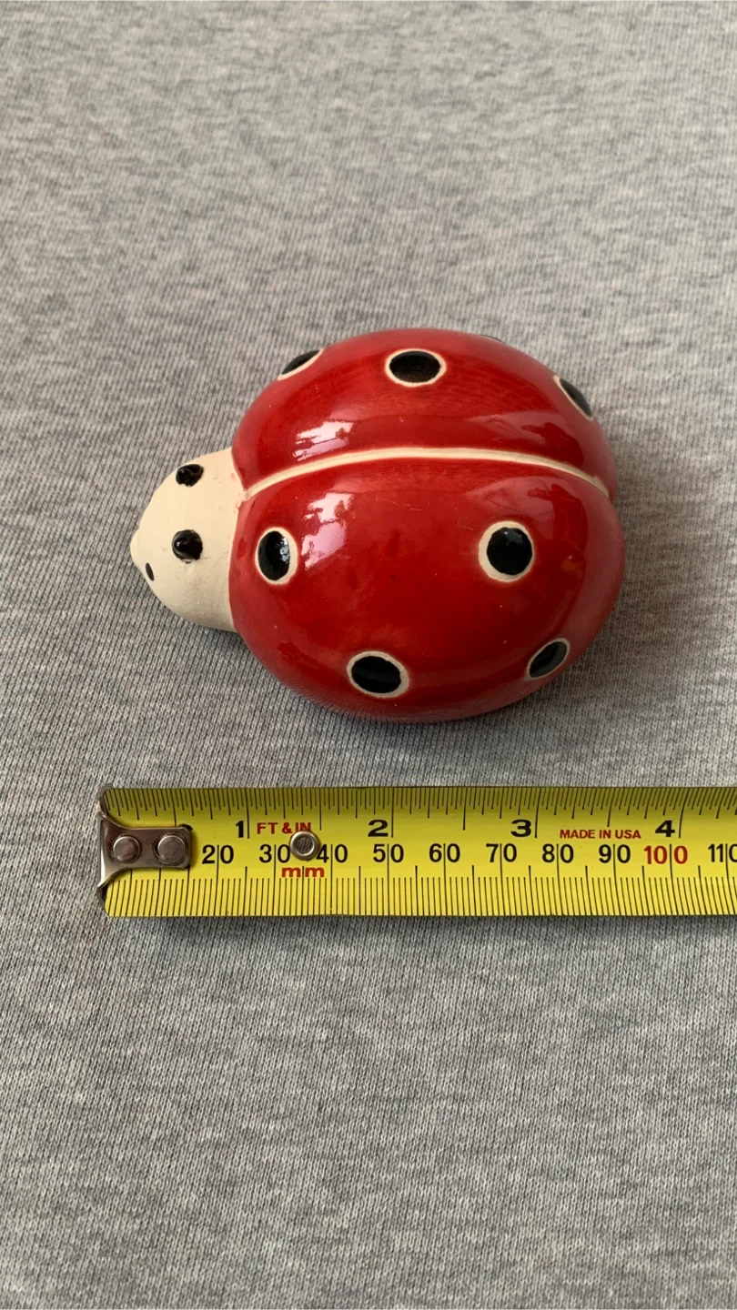 Ceramic Ladybug Decorative Figurine 🏈 - photo 2